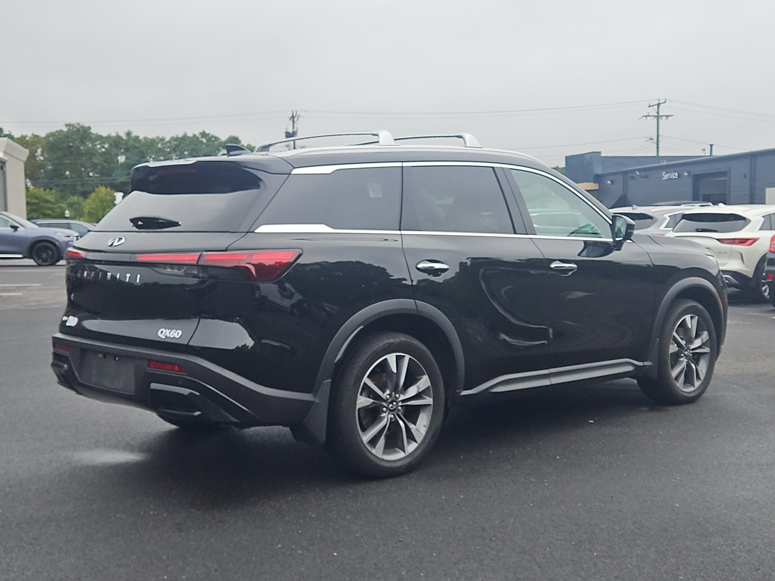 2025 Infiniti QX60 Luxe AWD photo 2