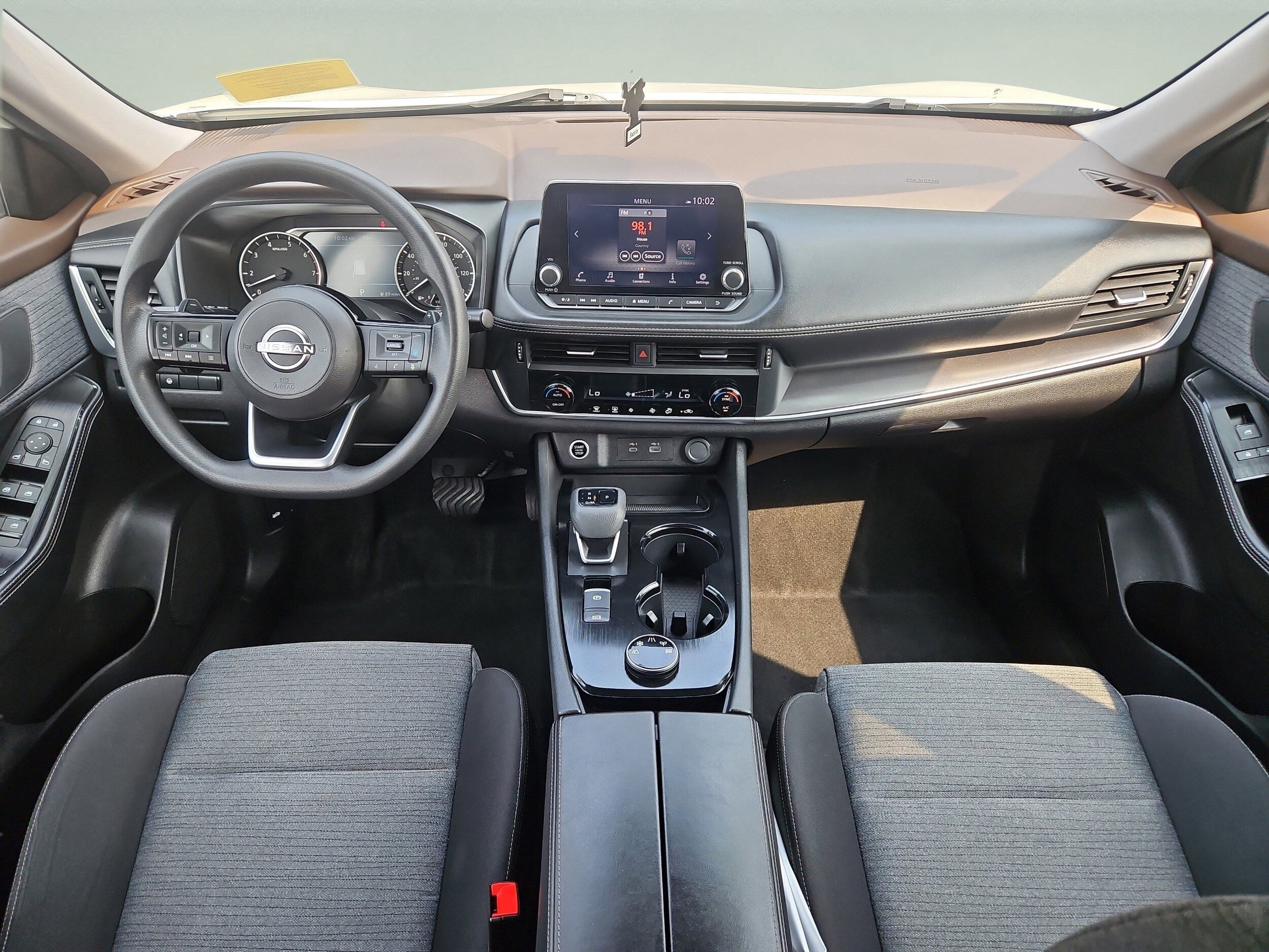 2023 Nissan Rogue AWD SV photo 2