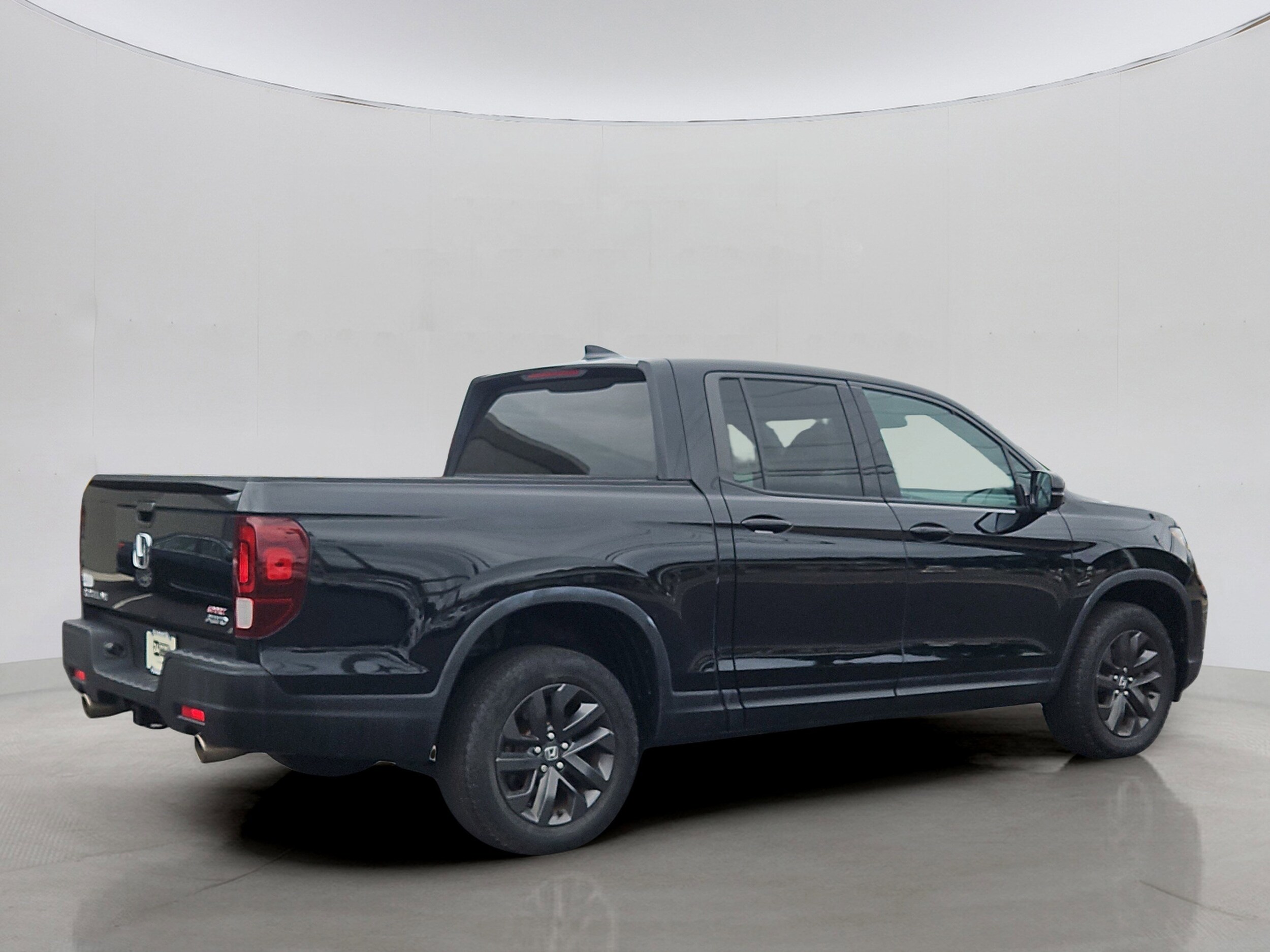 2022 Honda Ridgeline Sport photo 3