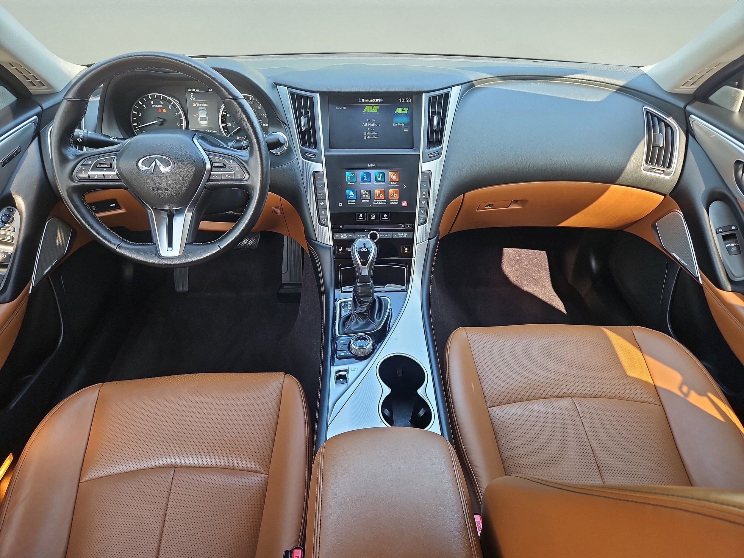 2024 Infiniti Q50 LUXE AWD photo 2
