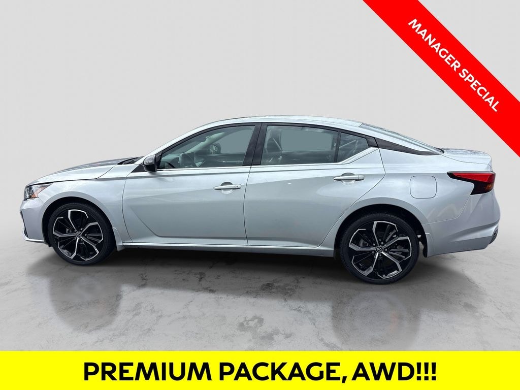 Used 2024 Nissan Altima 2.5 SR Sedan