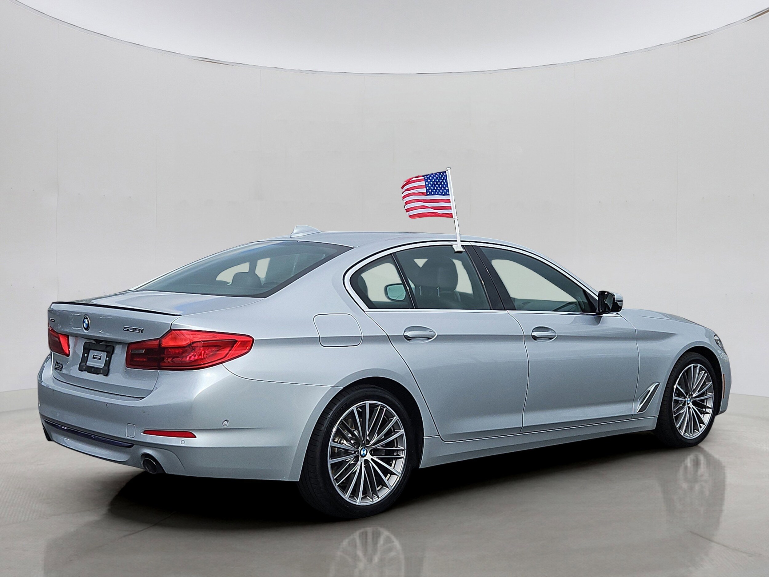 2019 Bmw 530i xDrive Sedan photo 3