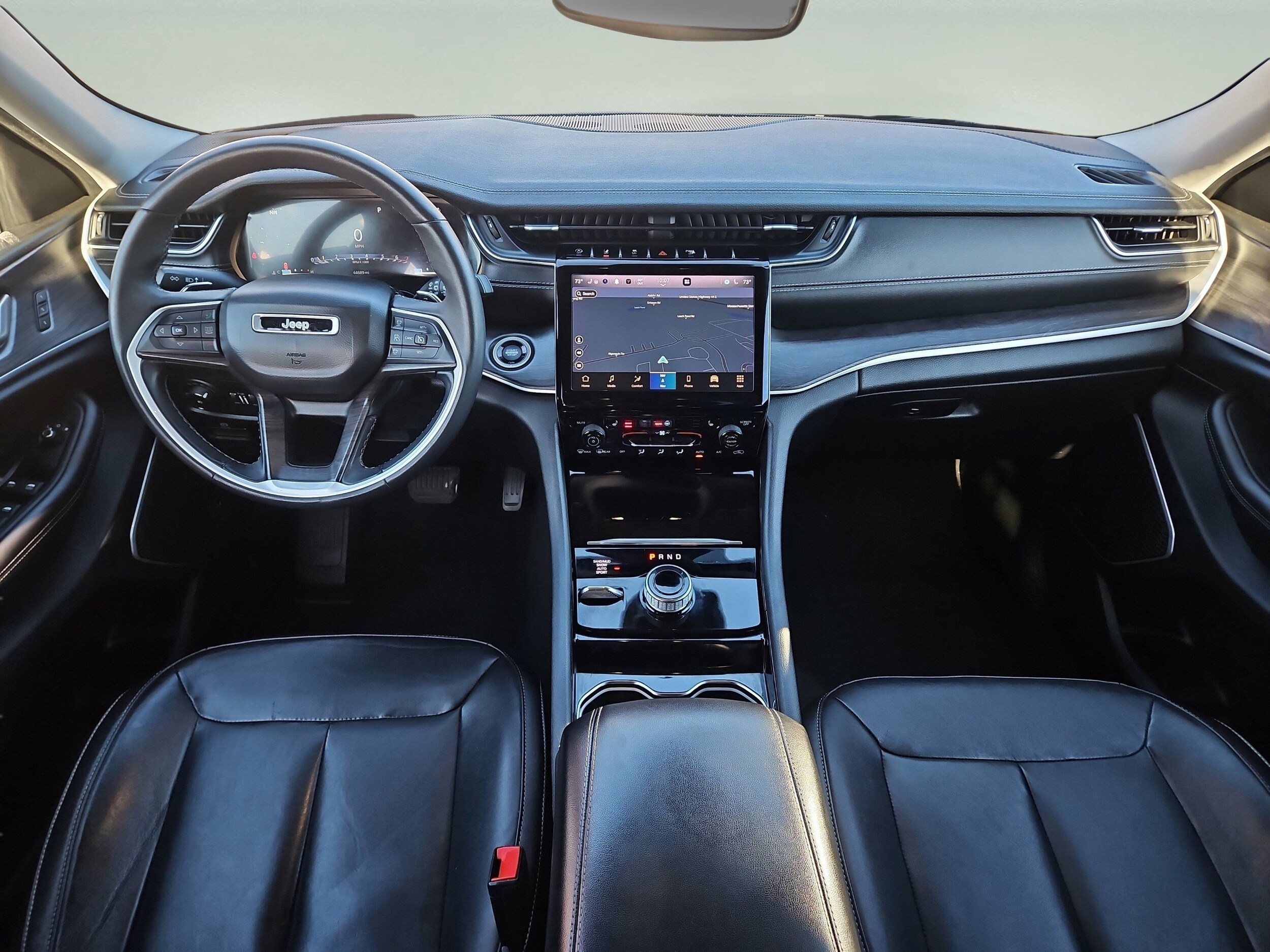 2022 Jeep Grand Cherokee Limited photo 2