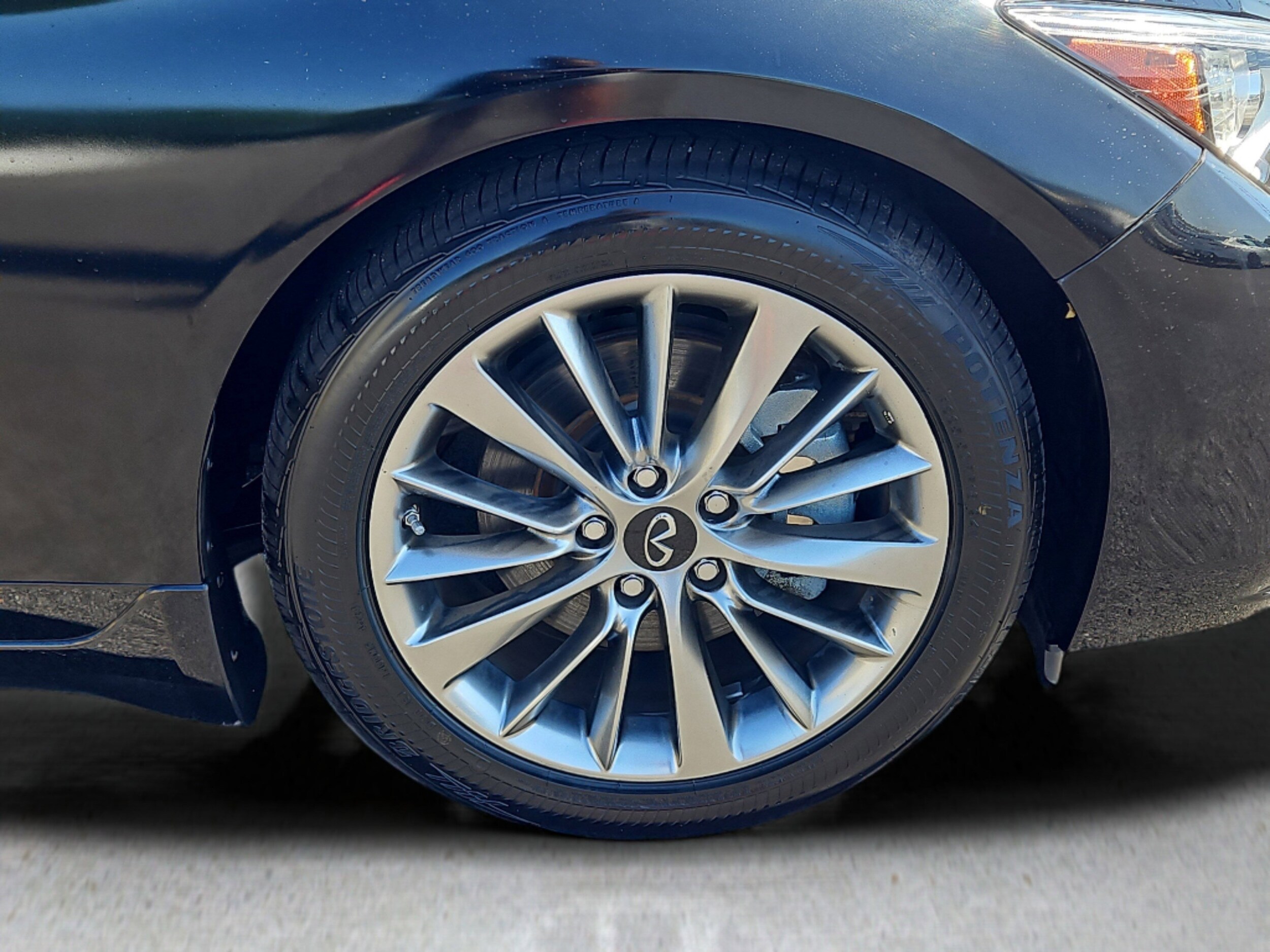 2022 Infiniti Q50 LUXE AWD photo 4