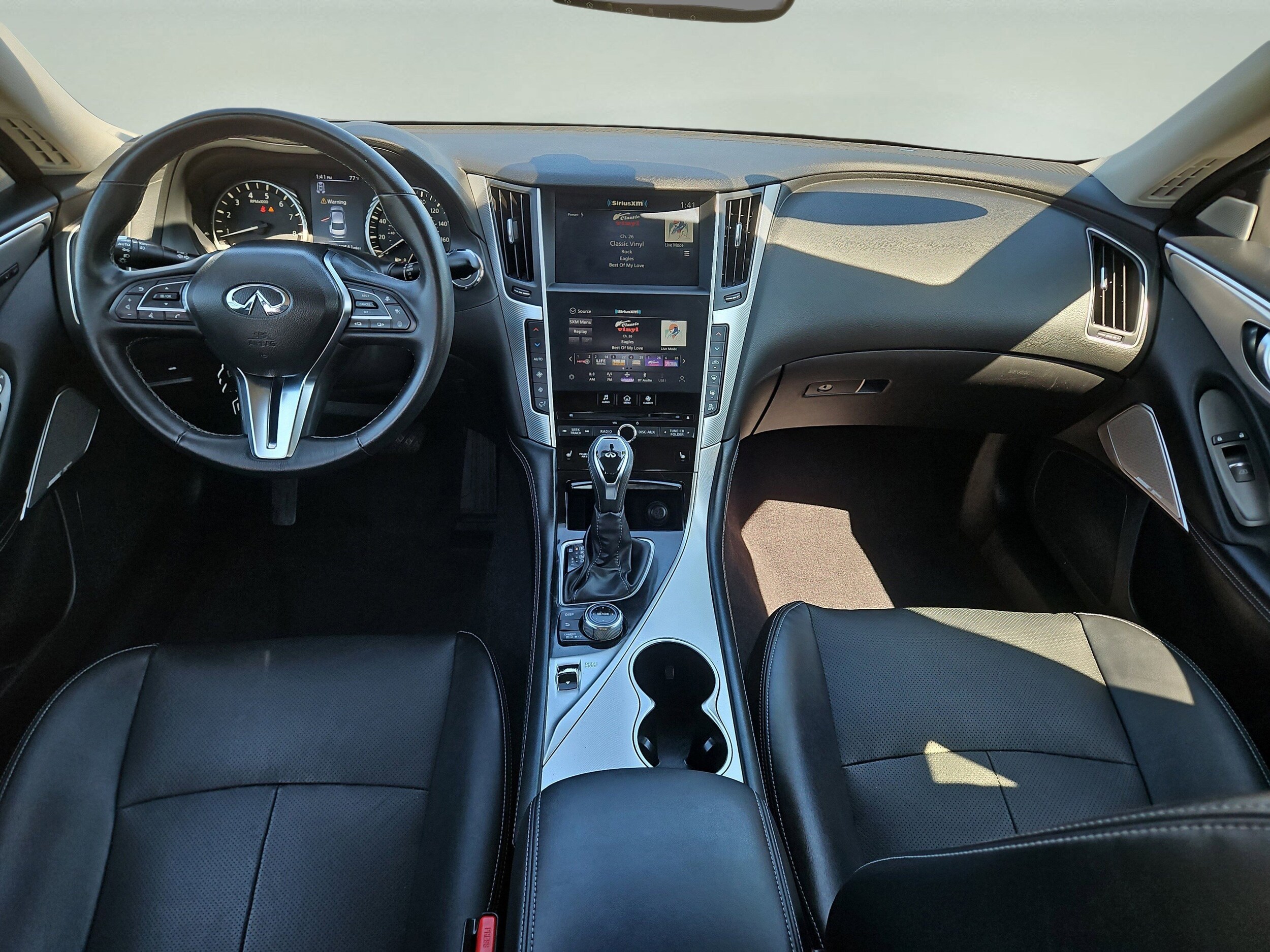 2022 Infiniti Q50 LUXE AWD photo 2