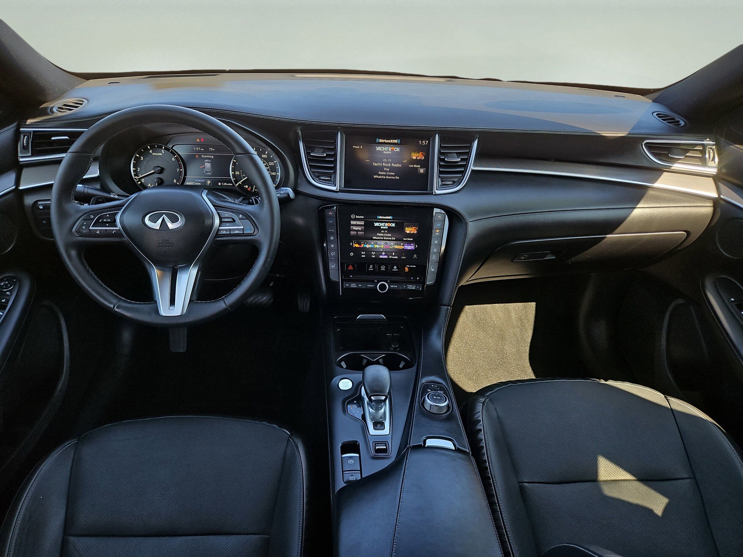 2022 Infiniti QX50 Luxe AWD photo 2