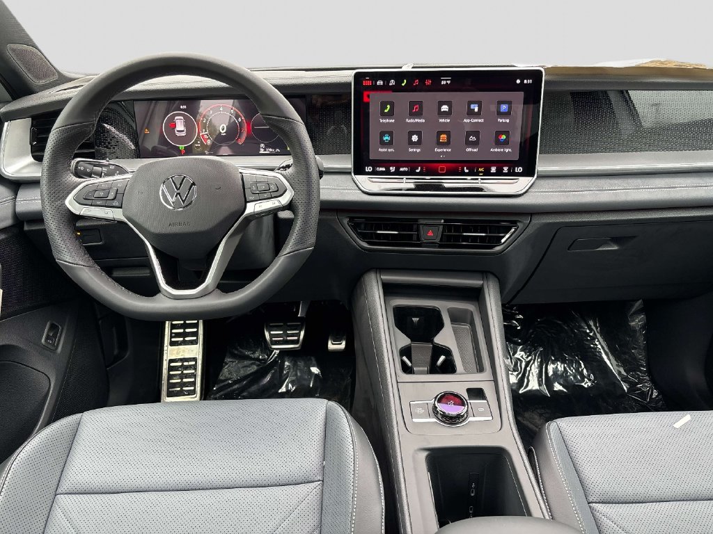 2026 Volkswagen Tiguan SE R-LINE BLACK - Photo 8