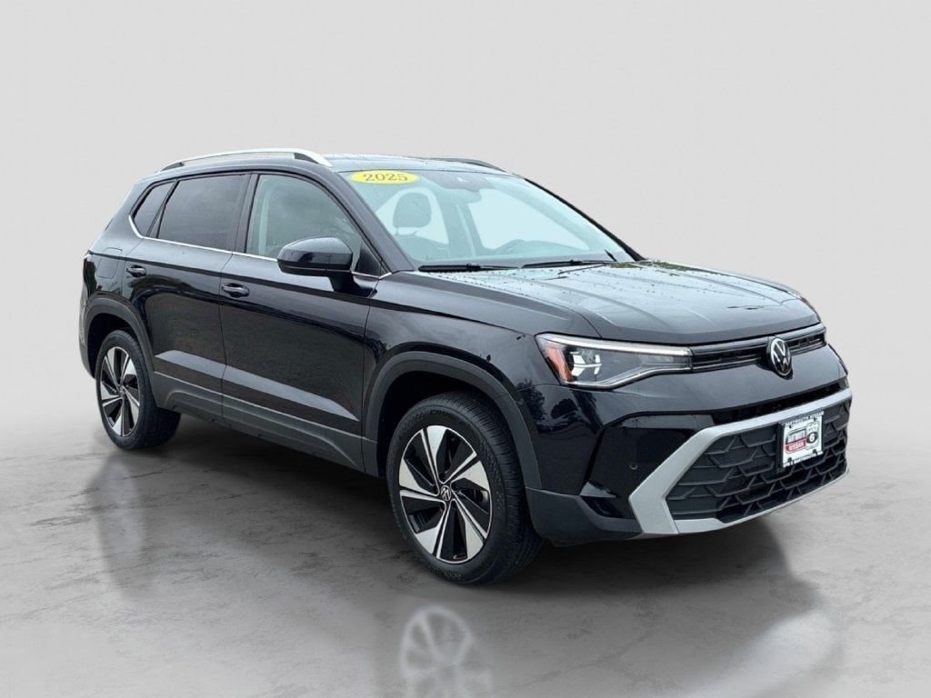 Certified 2025 Volkswagen Taos 1.5T SE SUV