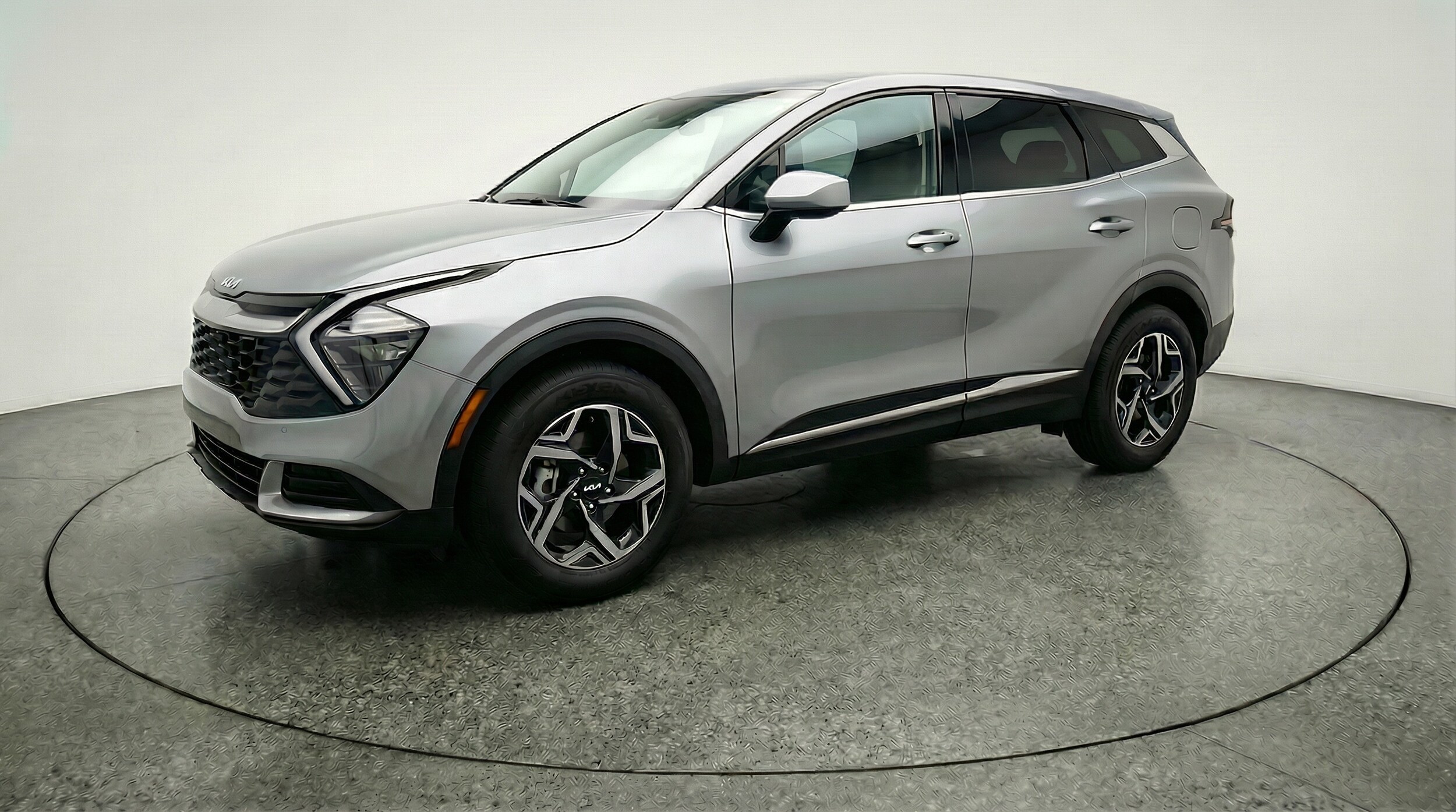 Thumbnail: 2025 Kia Sportage - 3