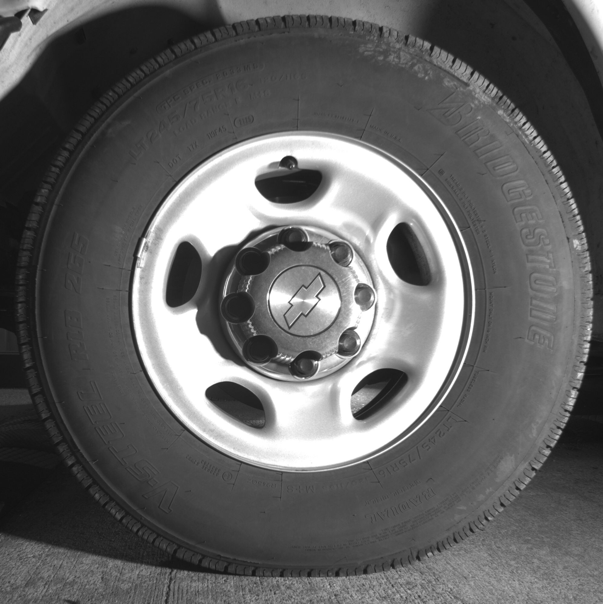 Thumbnail: 2025 Chevrolet Express - 9
