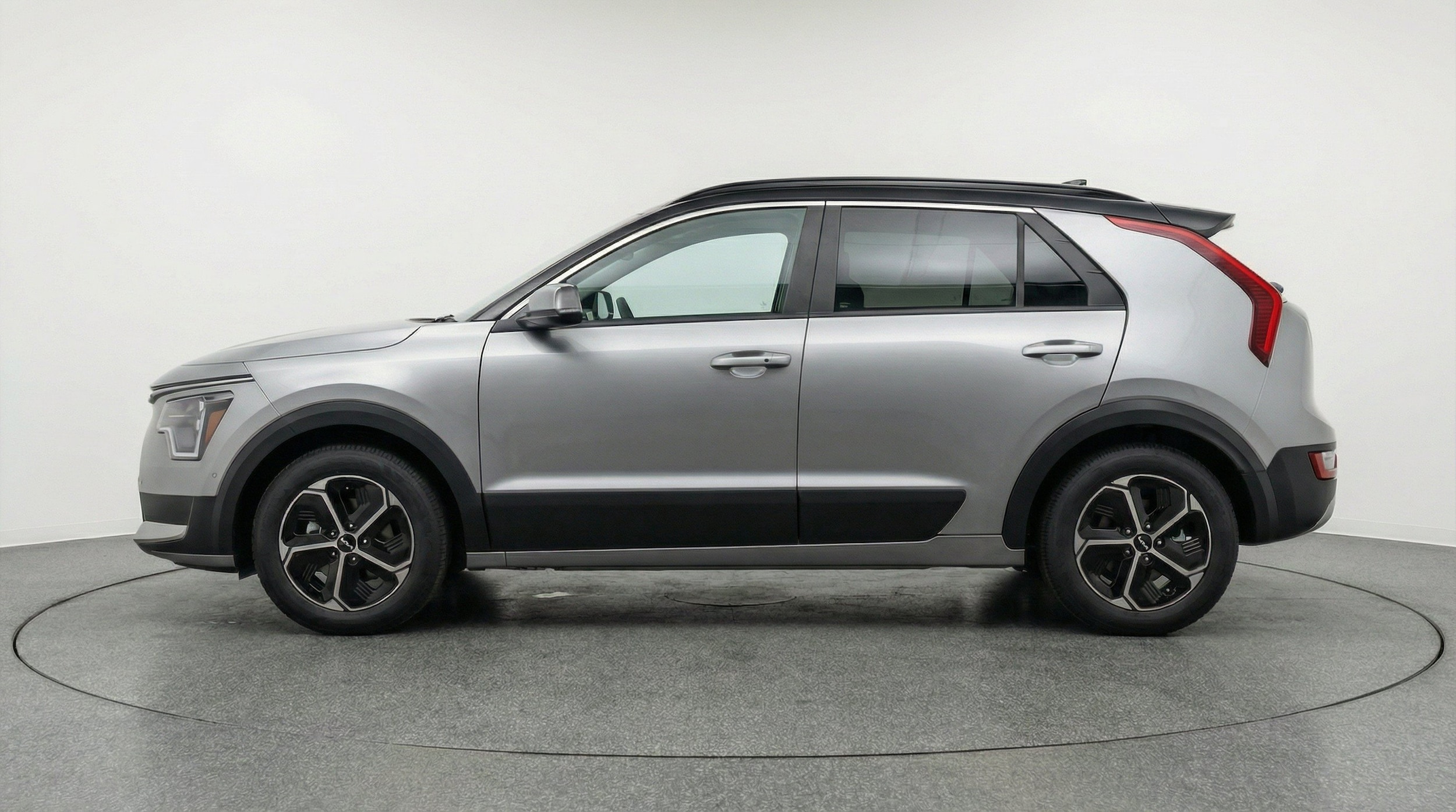 Thumbnail: 2026 Kia Niro - 5