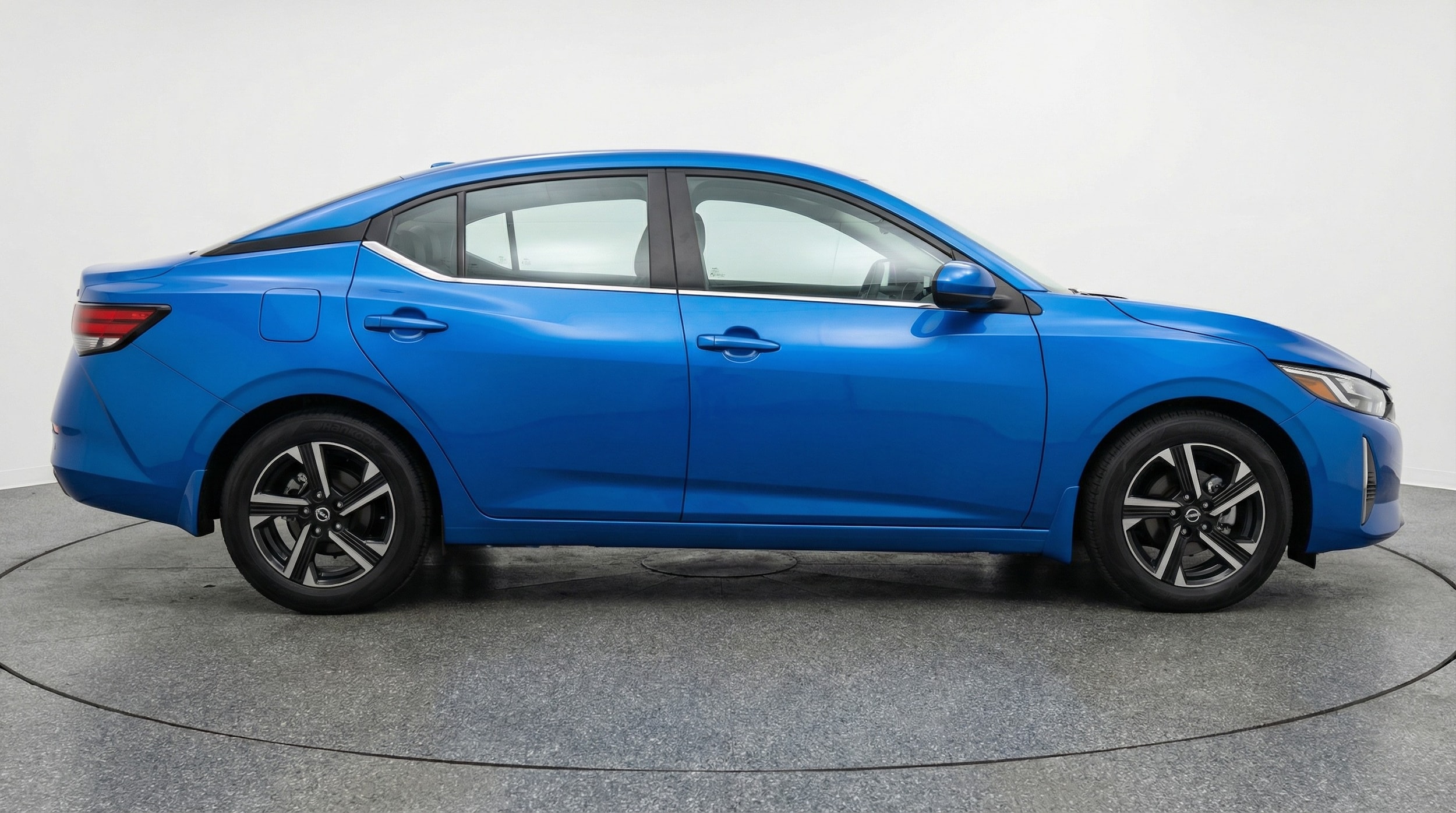 Thumbnail: 2025 Nissan Sentra - 8