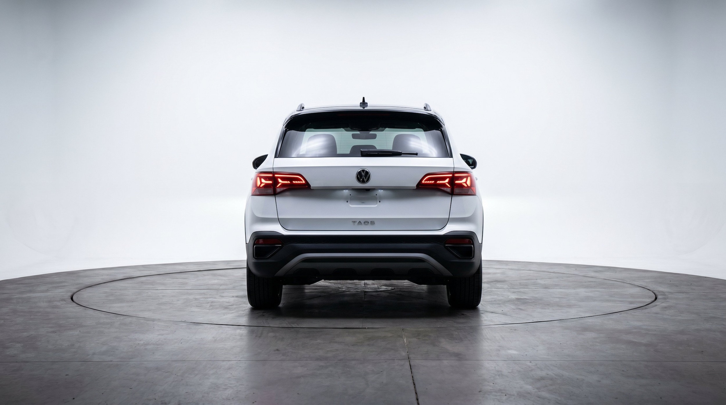 Thumbnail: 2026 Volkswagen Taos - 7