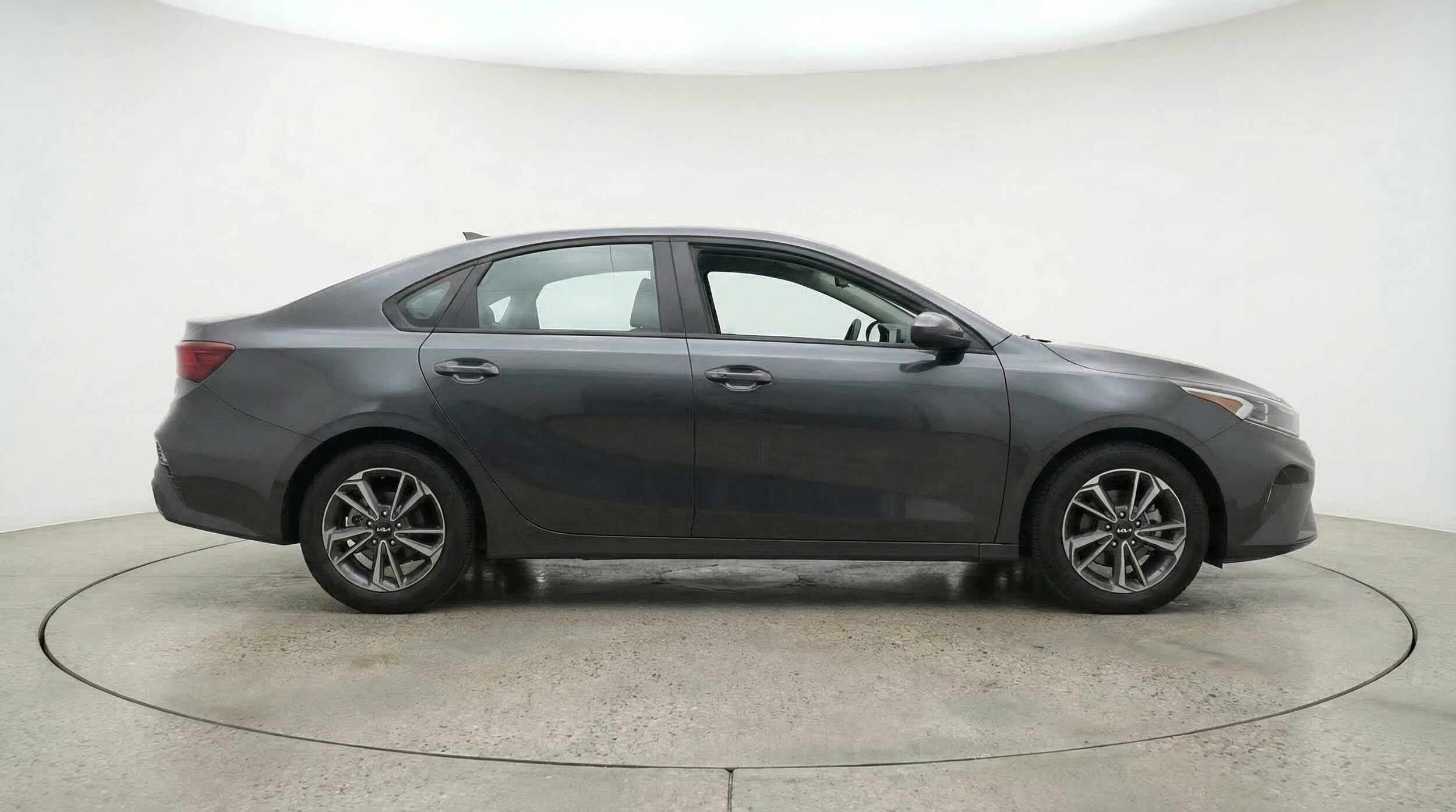 Thumbnail: 2024 Kia Forte - 11
