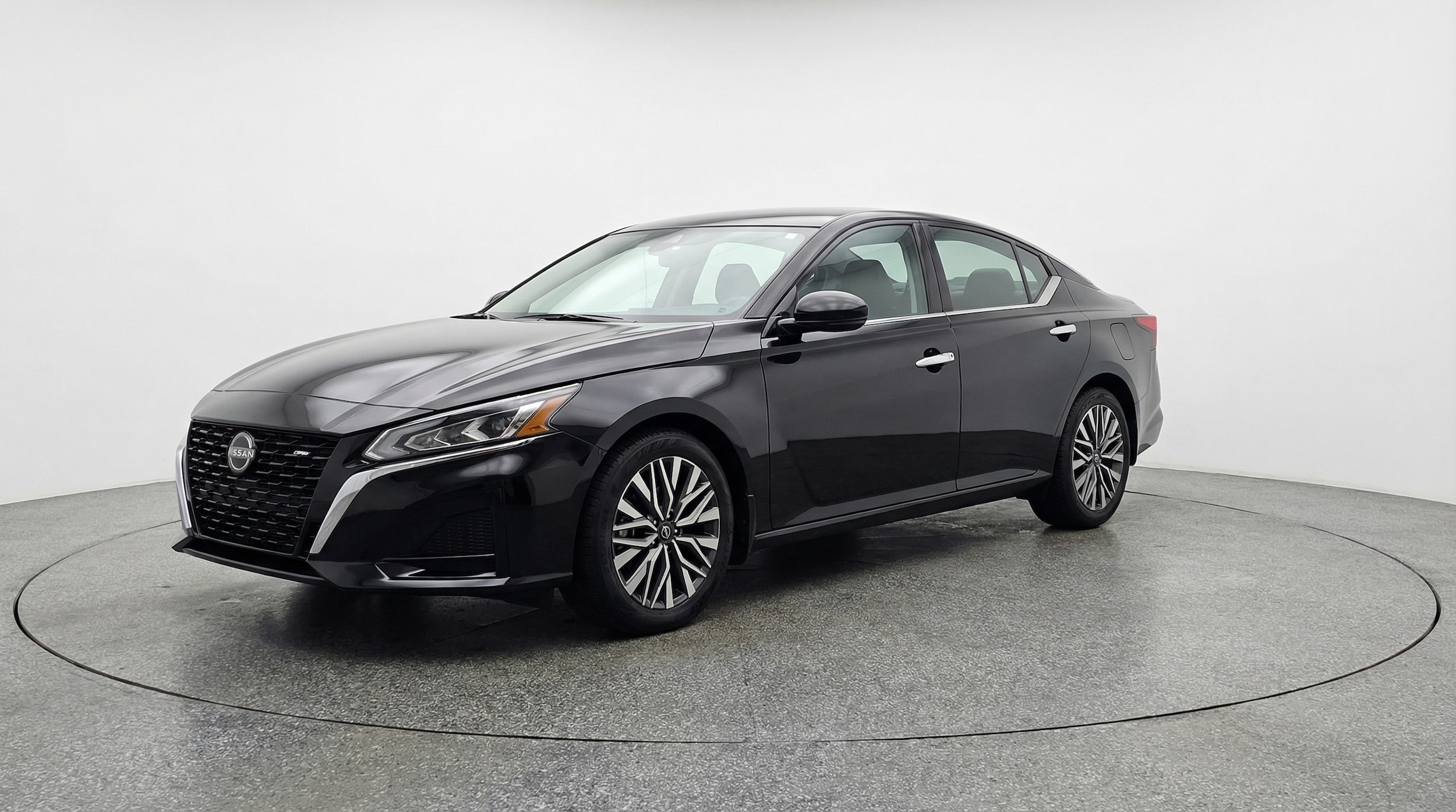 Thumbnail: 2025 Nissan Altima - 3