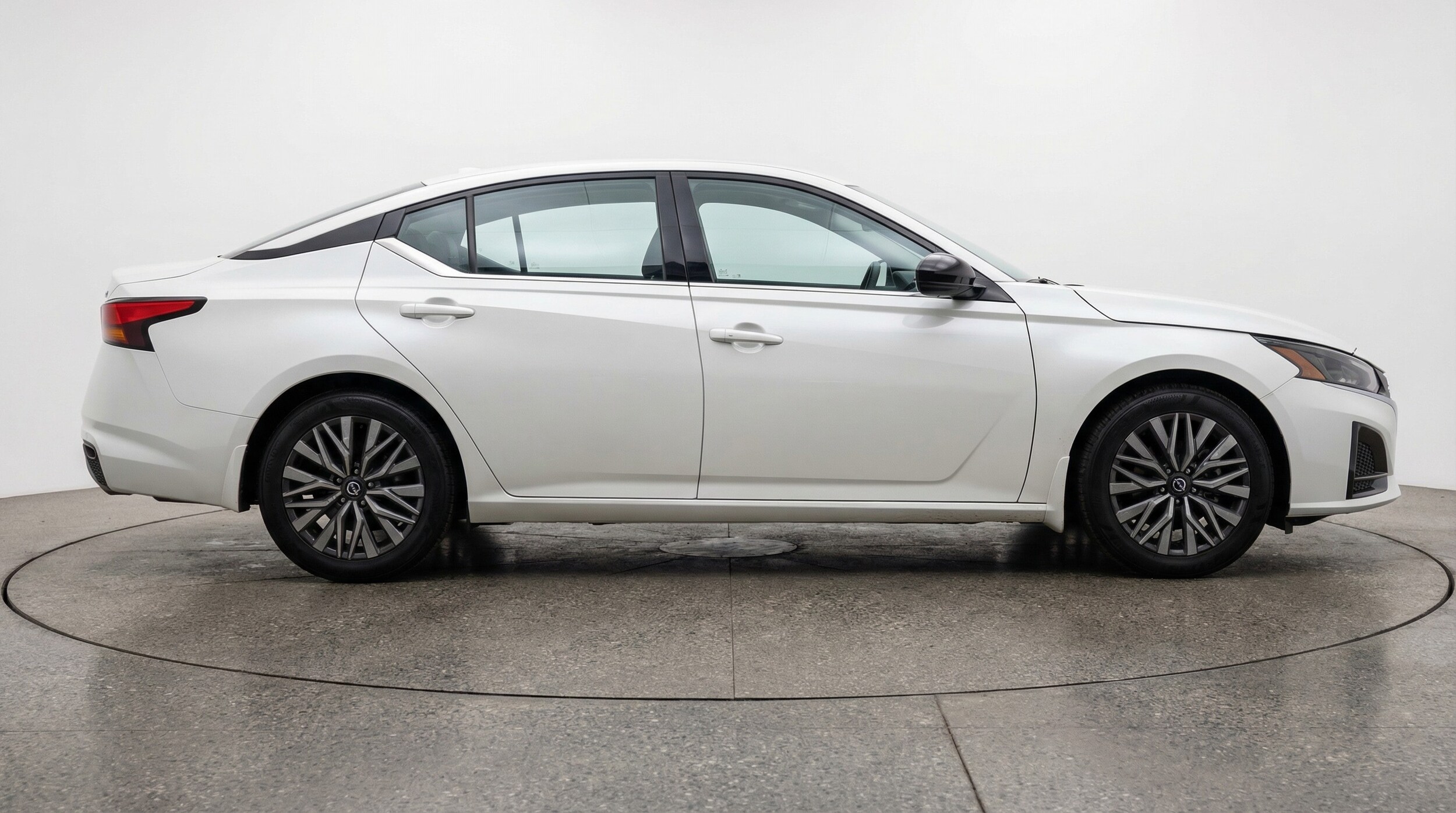 Thumbnail: 2025 Nissan Altima - 8