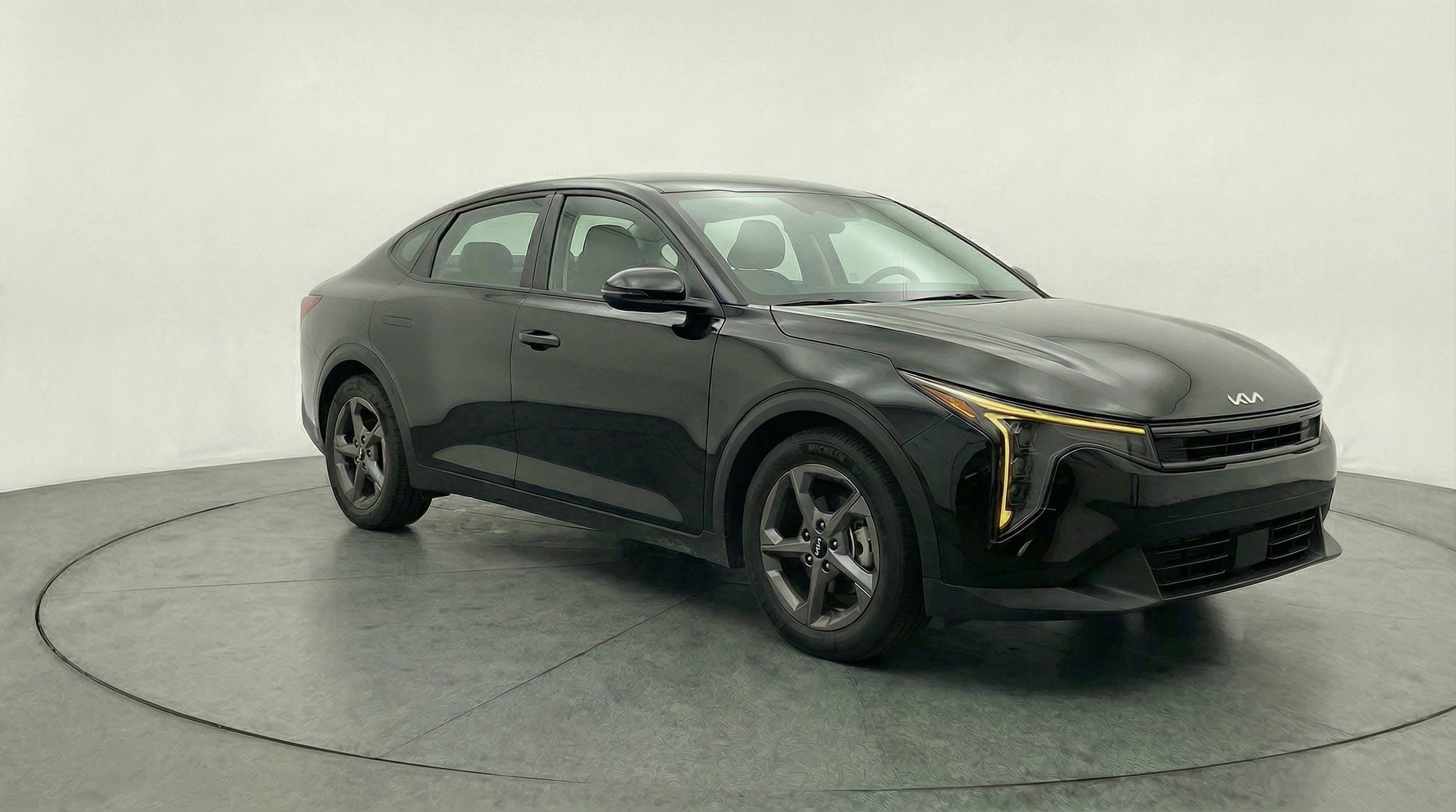 Thumbnail: 2025 Kia K4 - 1