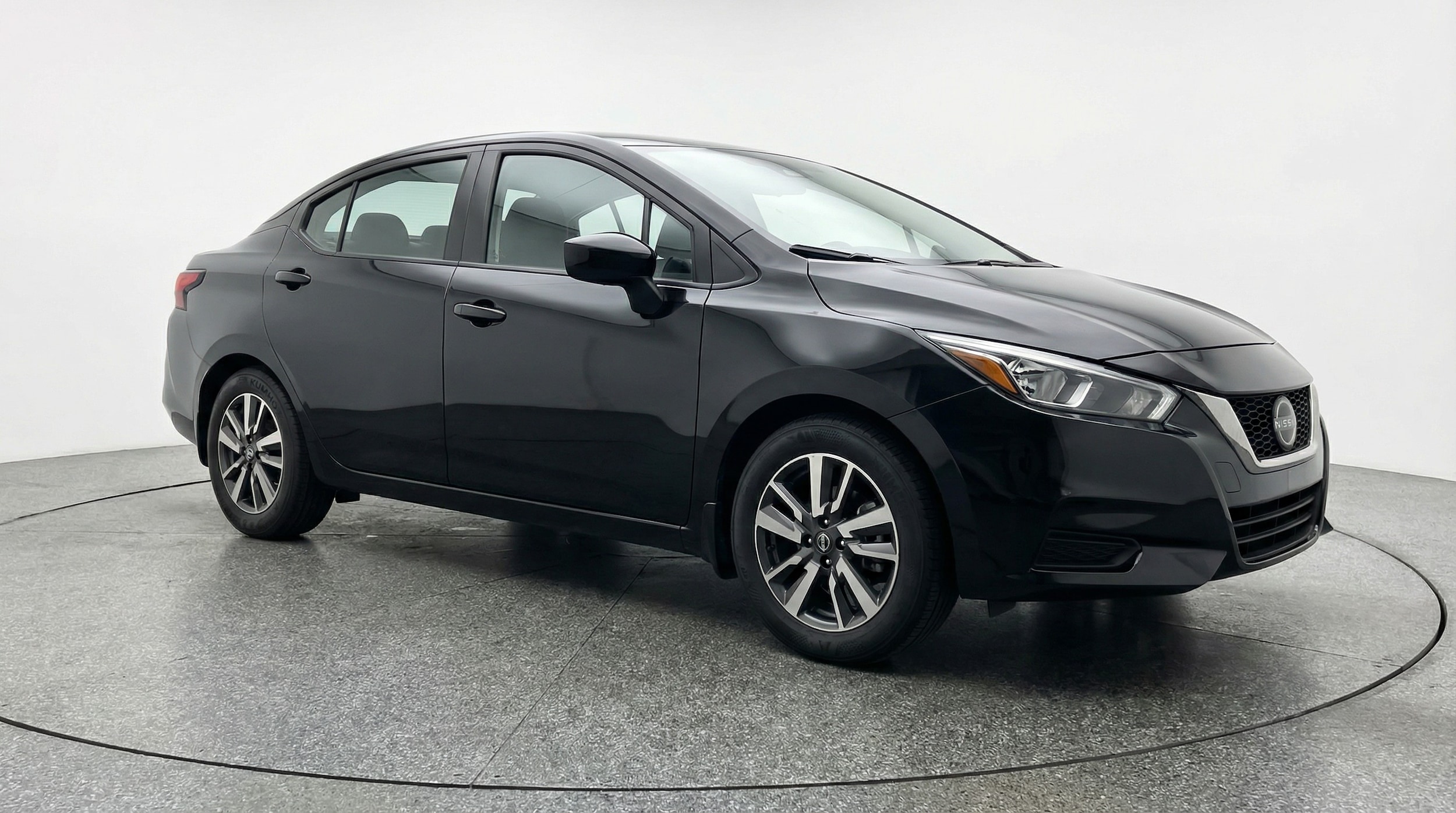 2025 Nissan Versa Sedan SV