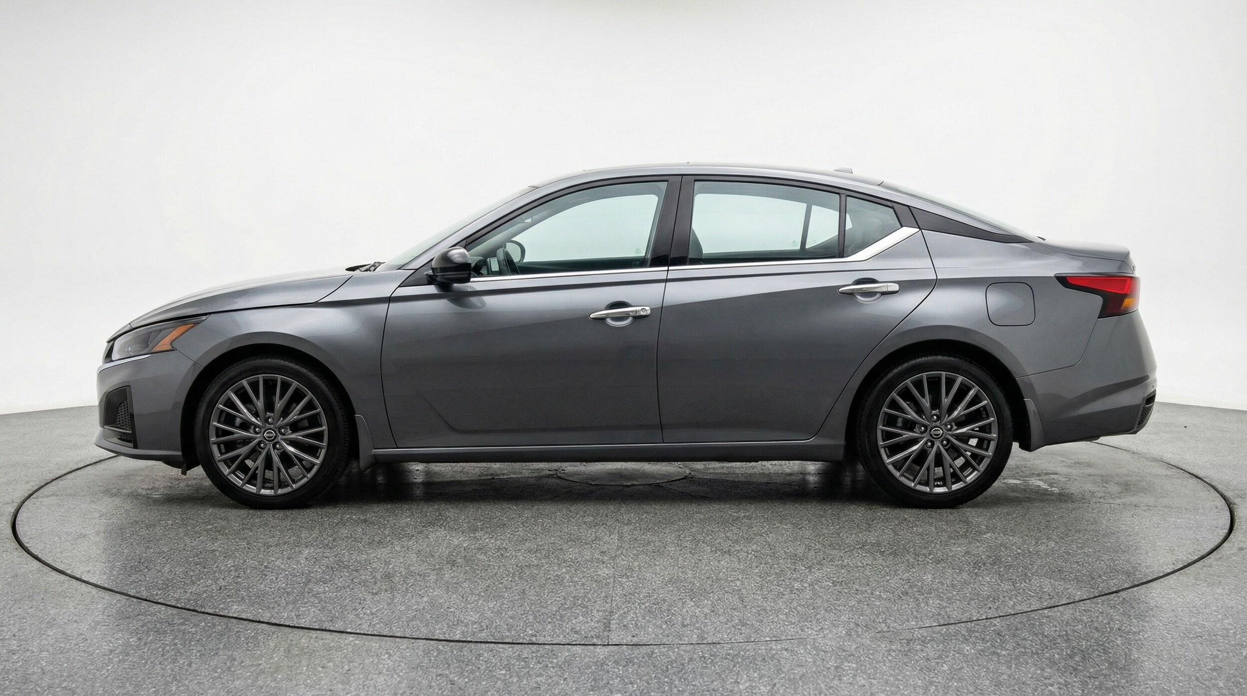 Thumbnail: 2025 Nissan Altima - 4