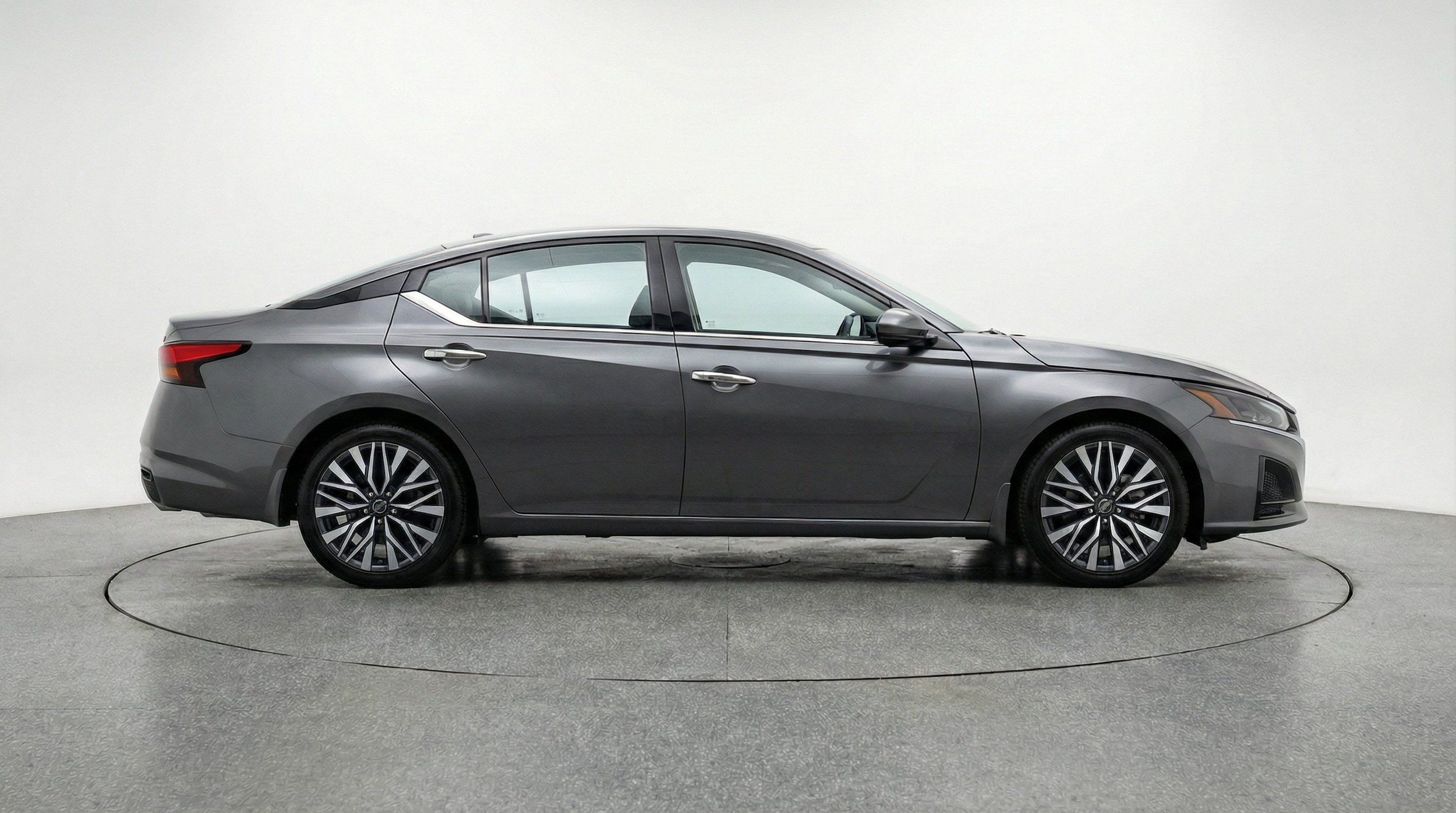 Thumbnail: 2025 Nissan Altima - 8