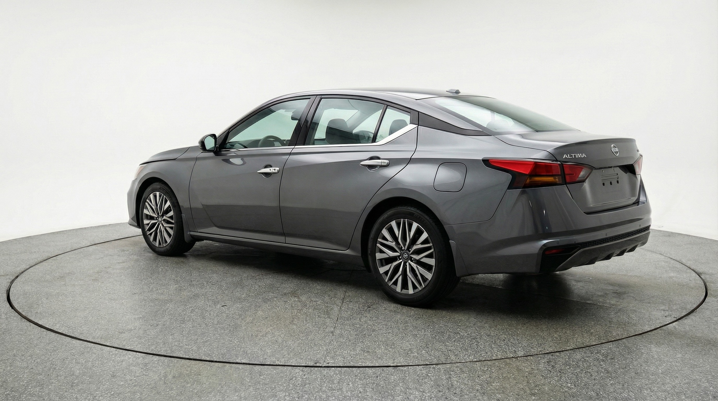 Thumbnail: 2025 Nissan Altima - 5