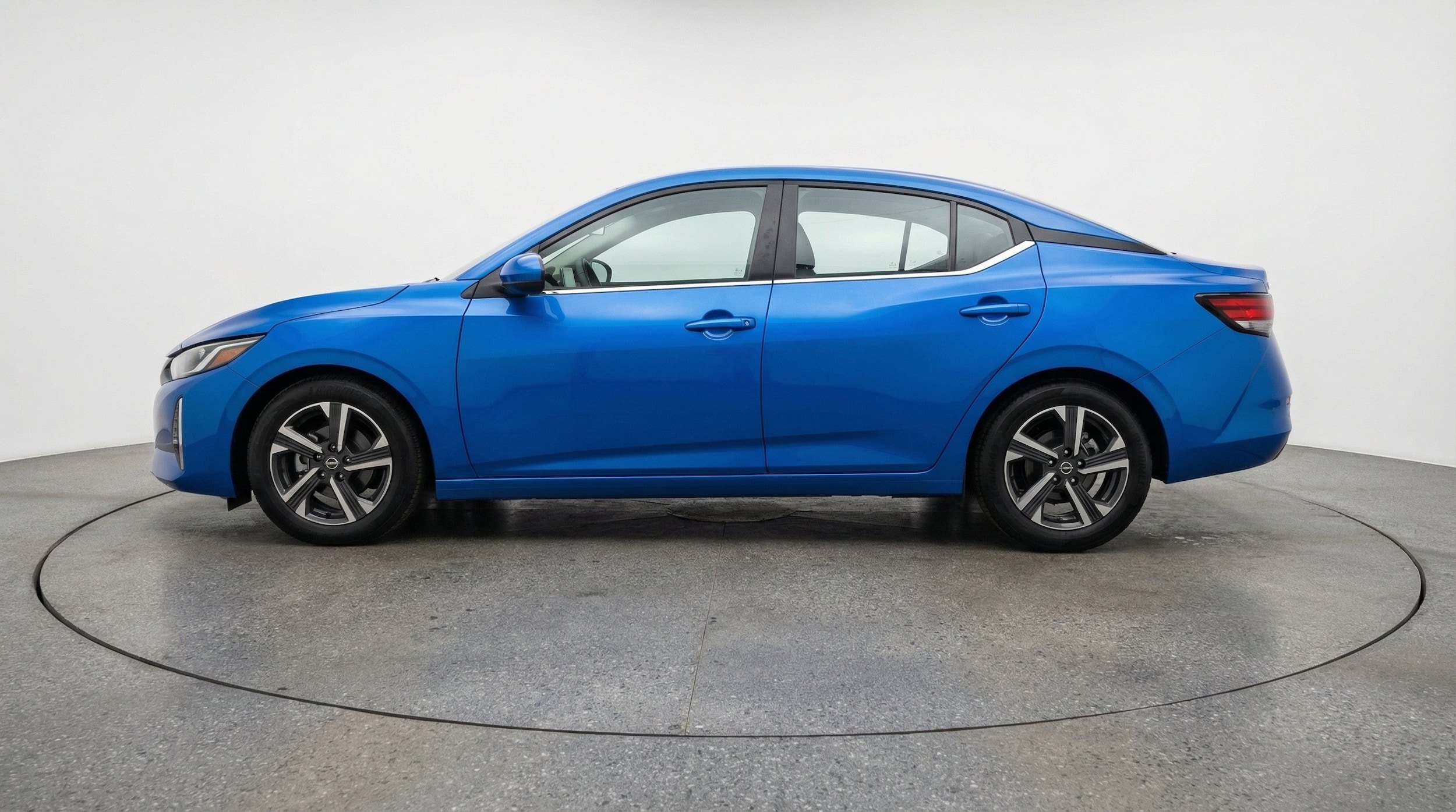 Thumbnail: 2025 Nissan Sentra - 5