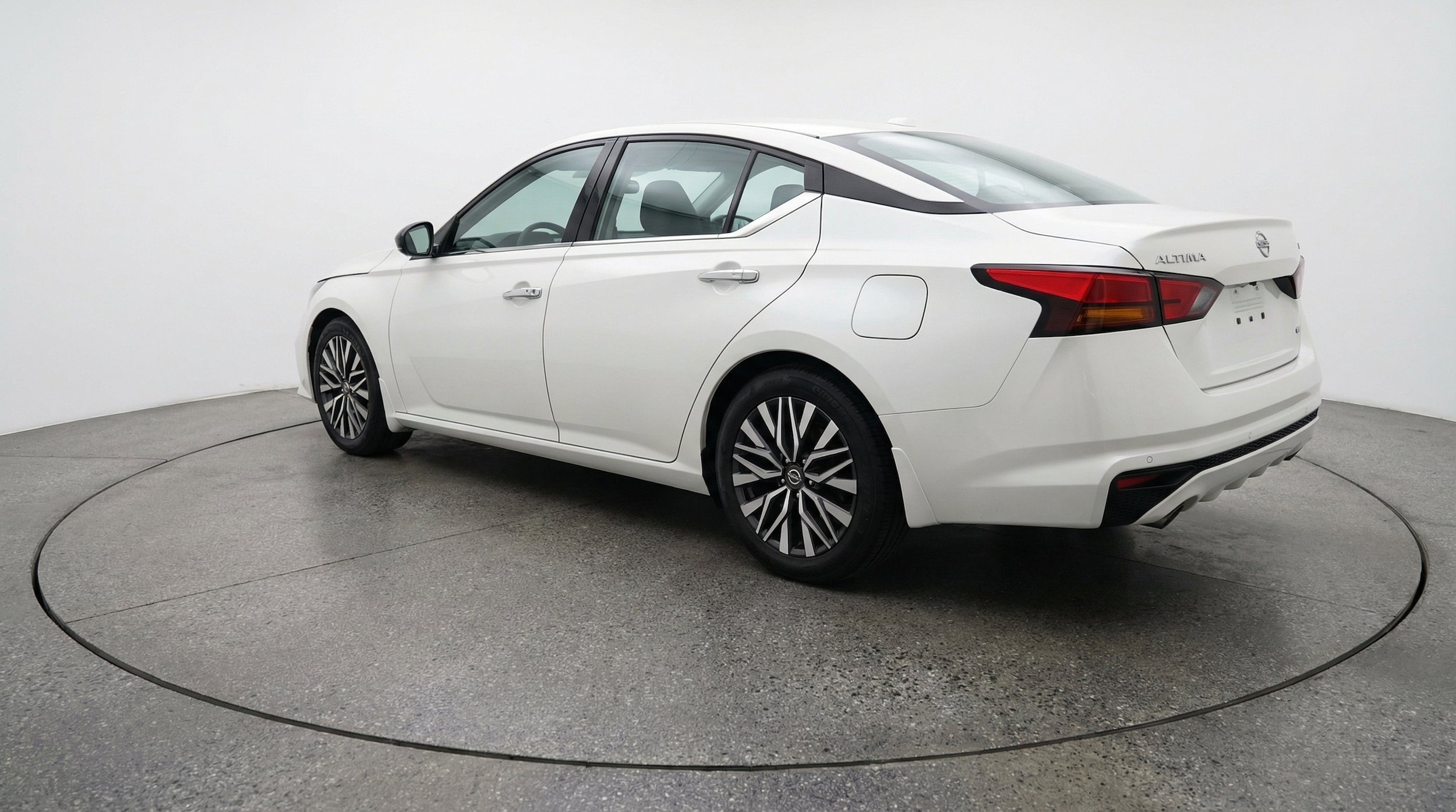 Thumbnail: 2025 Nissan Altima - 6