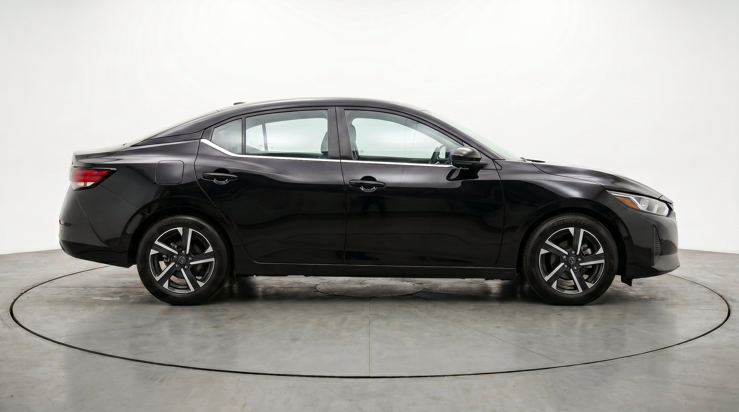Thumbnail: 2025 Nissan Sentra - 11