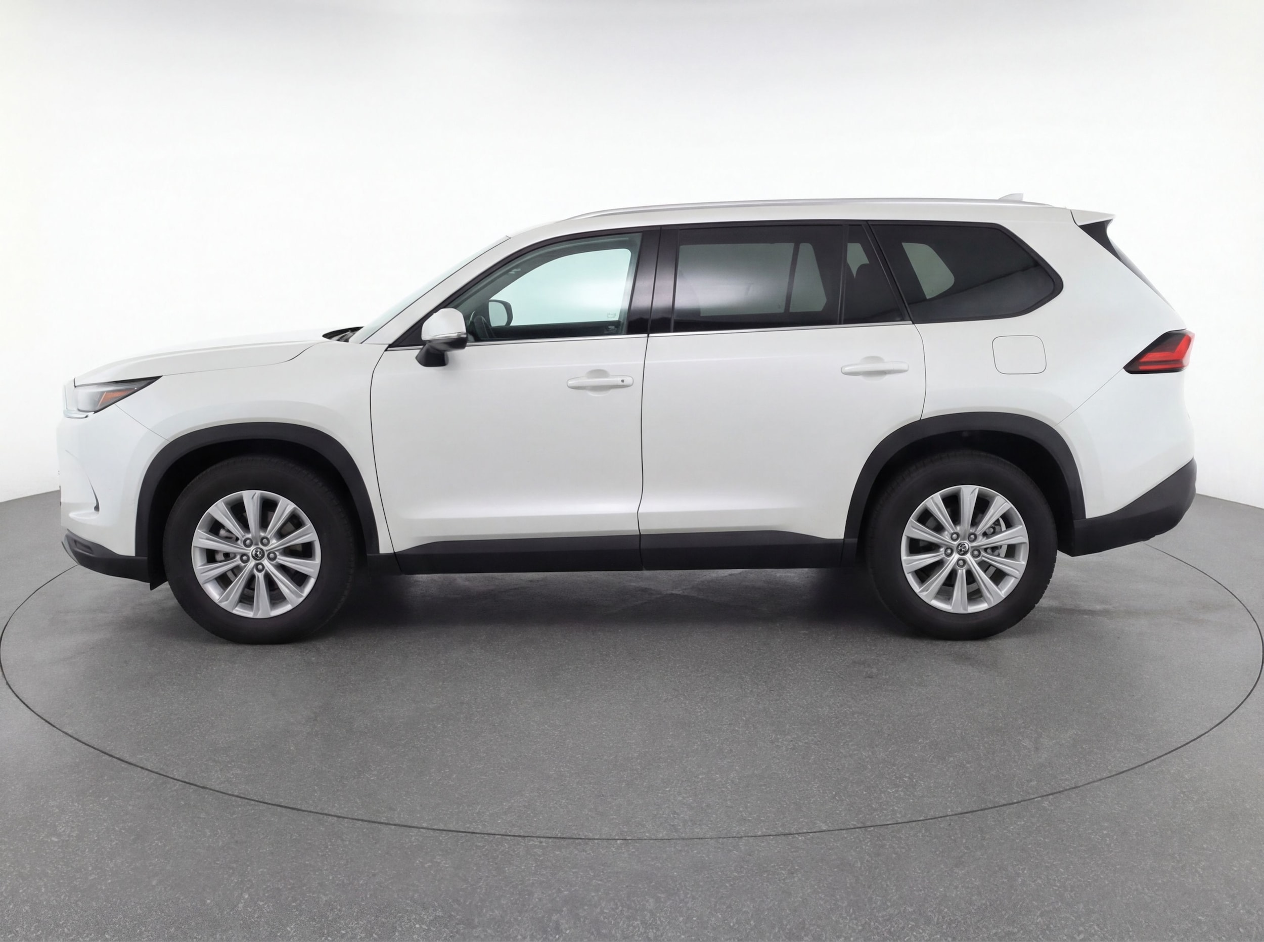 Thumbnail: 2024 Toyota Grand Highlander - 4