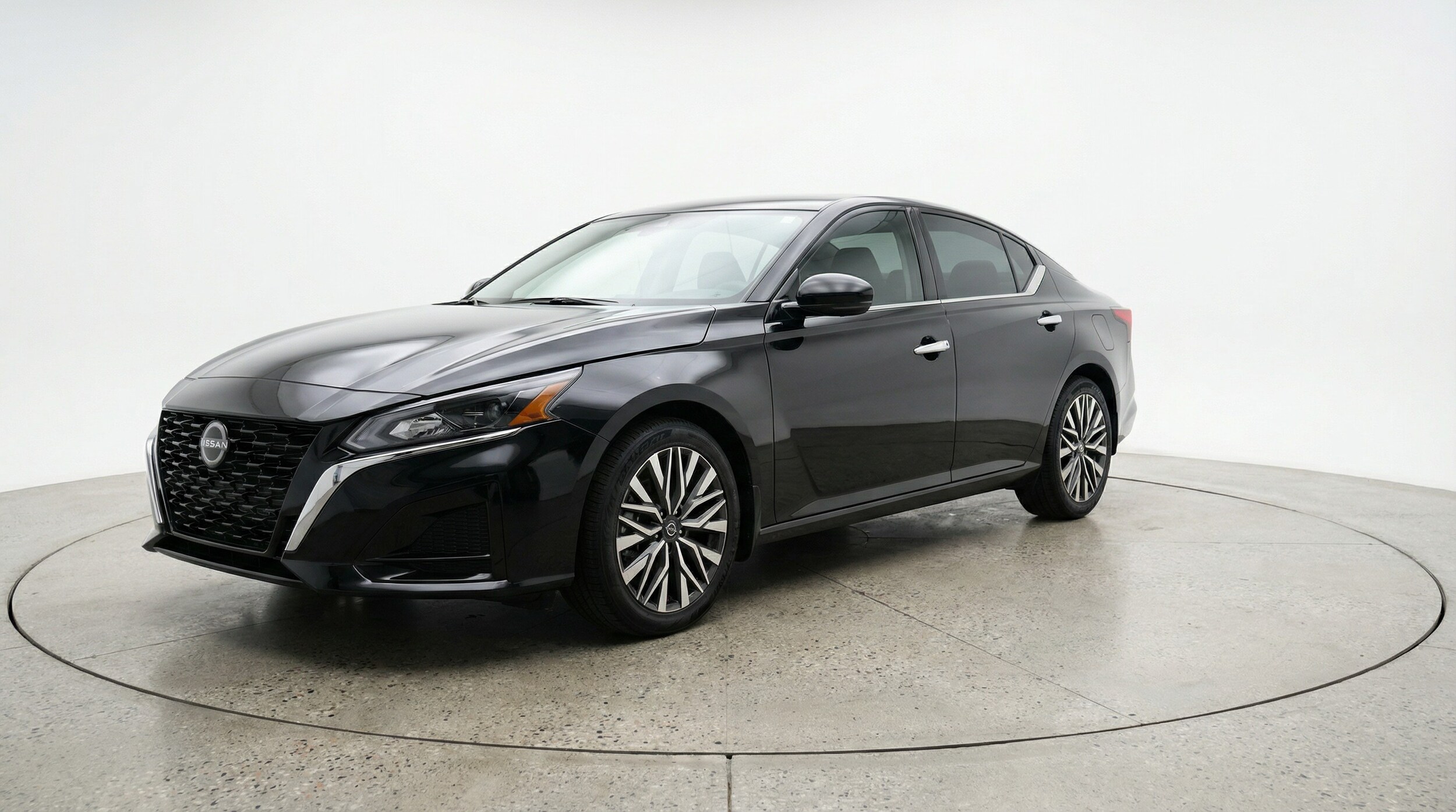 Thumbnail: 2025 Nissan Altima - 3