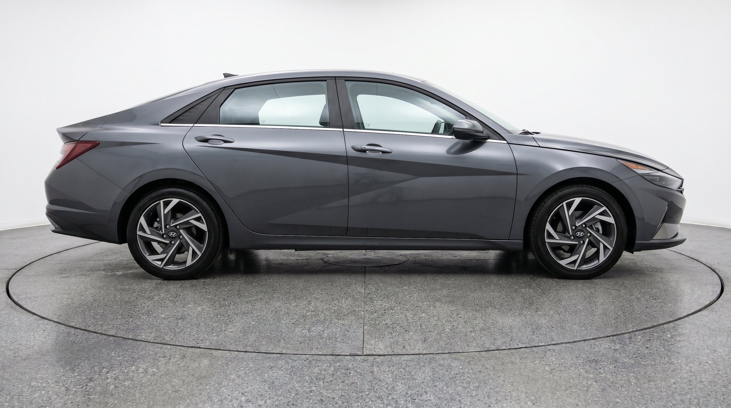 Thumbnail: 2025 Hyundai Elantra - 11