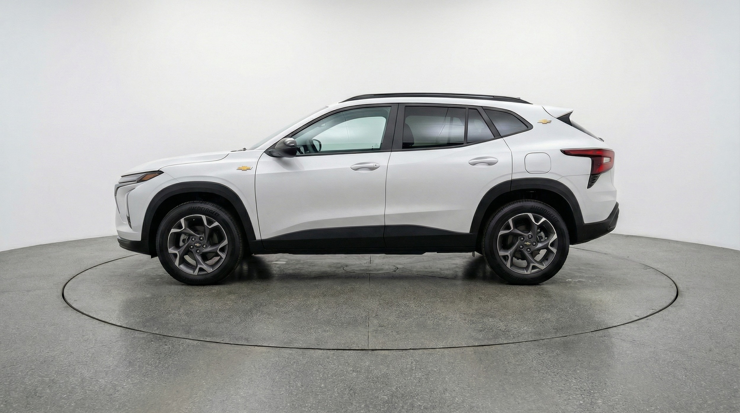 Thumbnail: 2025 Chevrolet Trax - 4