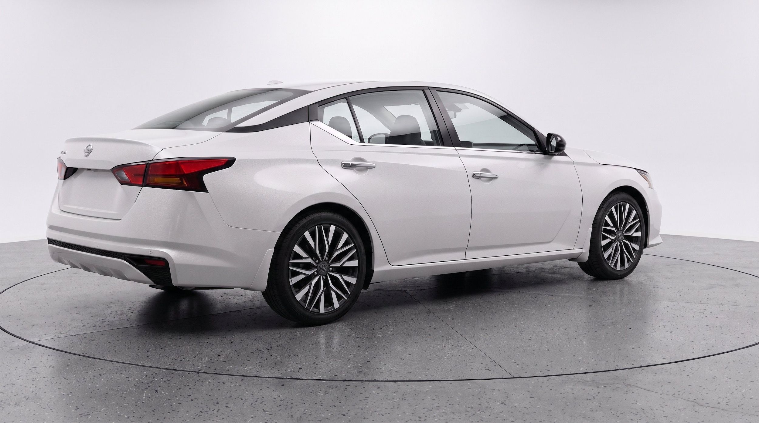 Thumbnail: 2025 Nissan Altima - 9