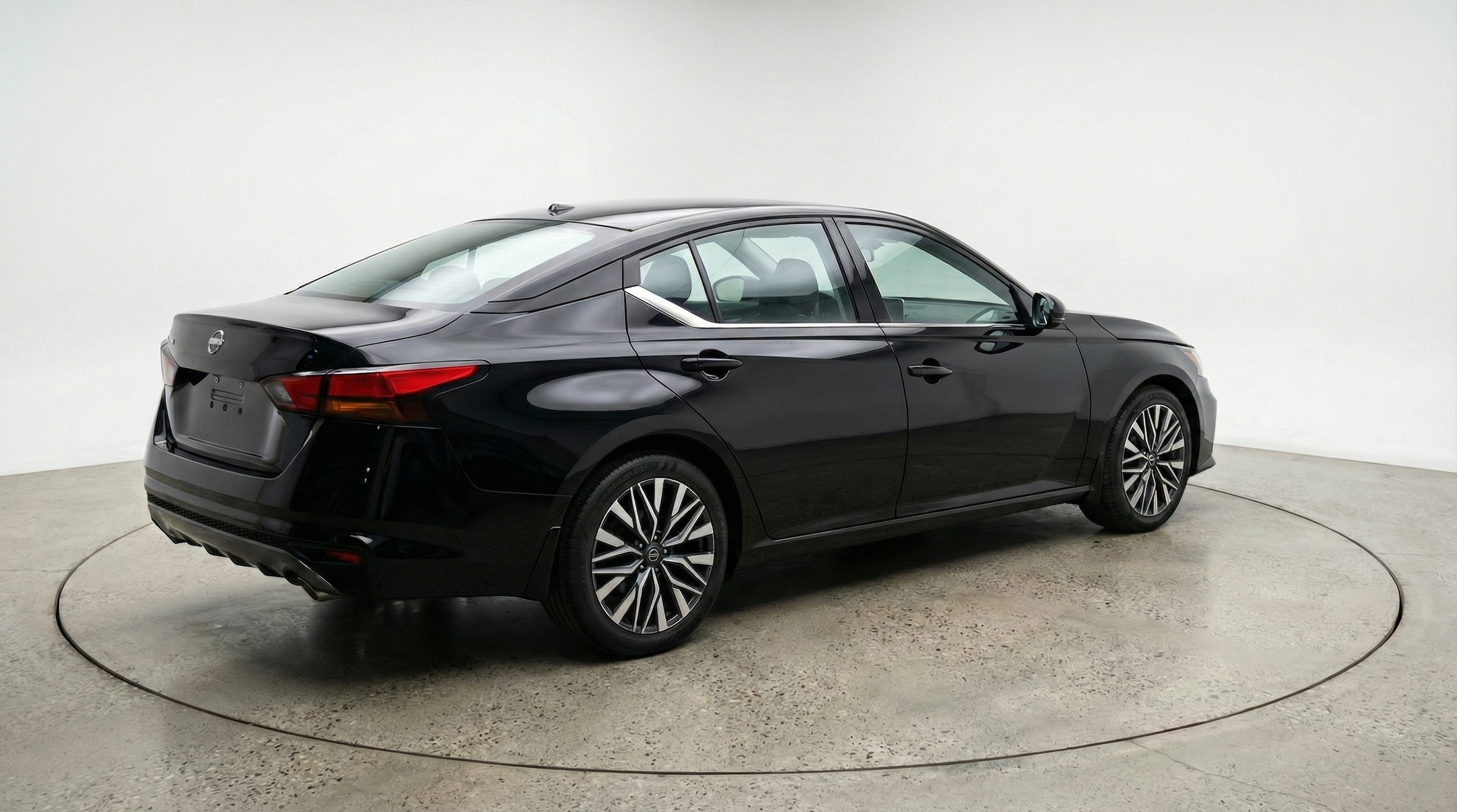 Thumbnail: 2025 Nissan Altima - 7