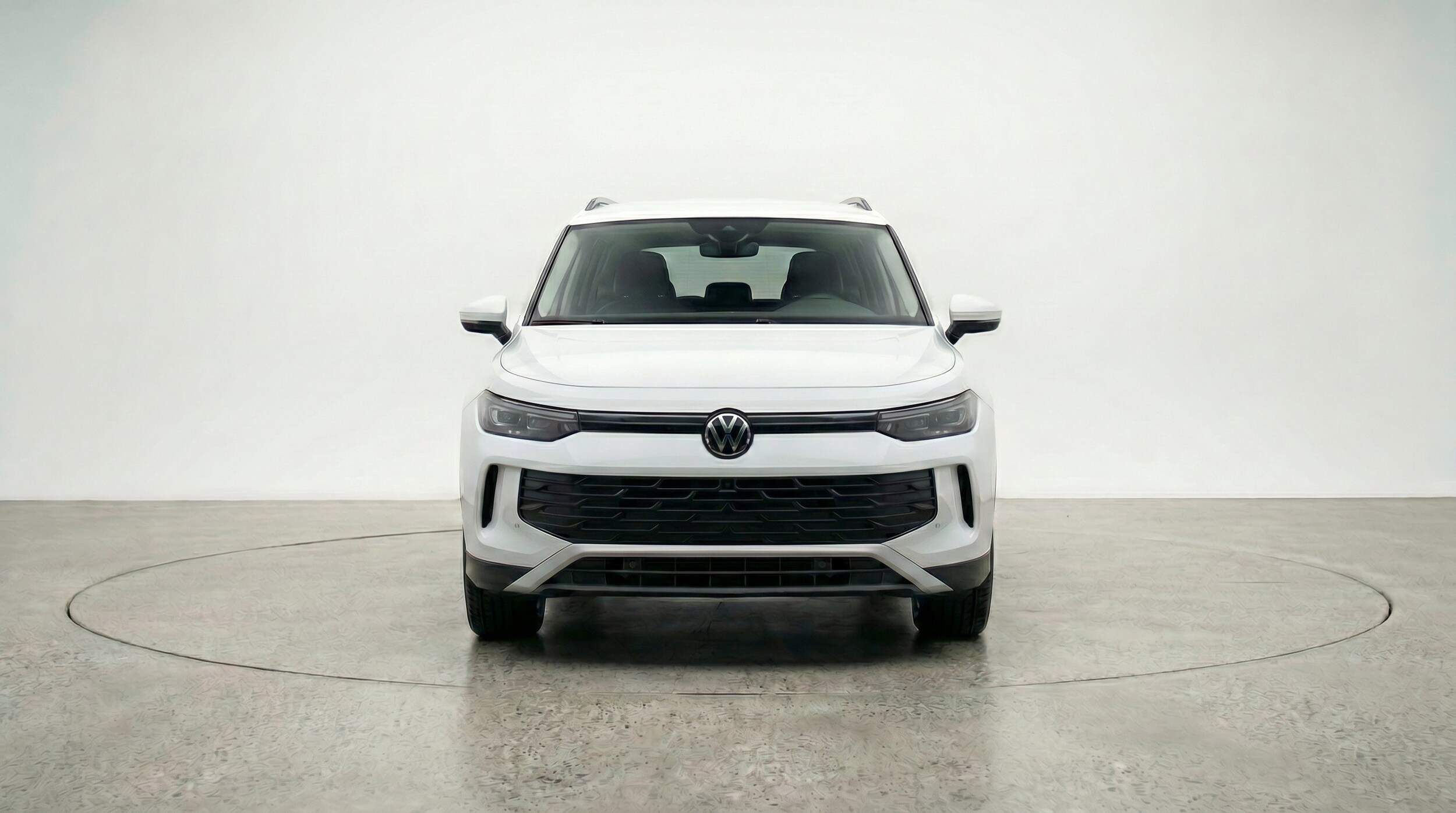 Thumbnail: 2026 Volkswagen Tiguan - 2