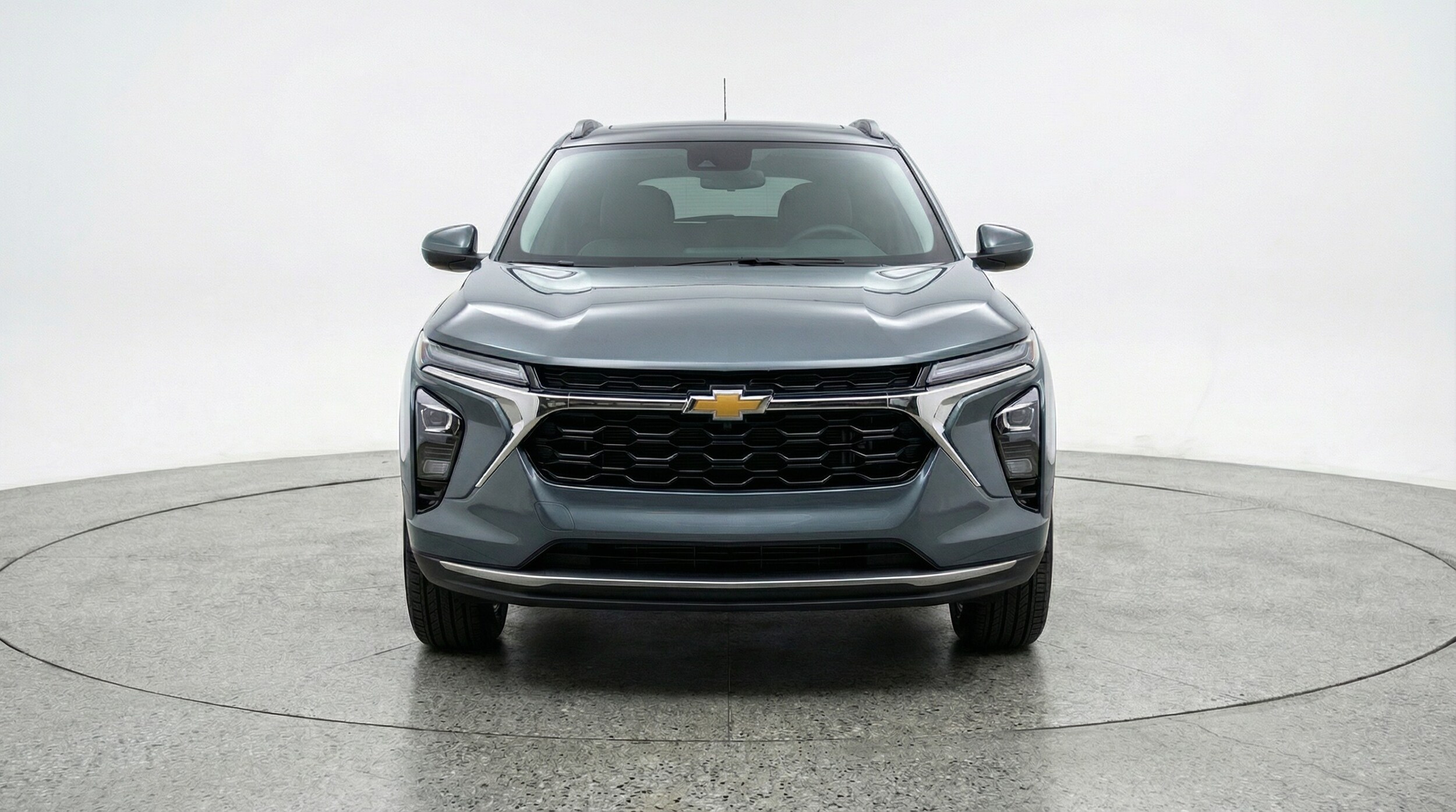 Thumbnail: 2025 Chevrolet Trax - 2