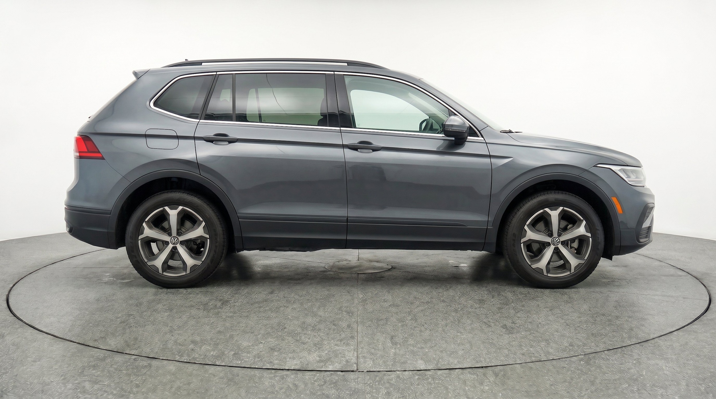 Thumbnail: 2026 Volkswagen Tiguan - 11