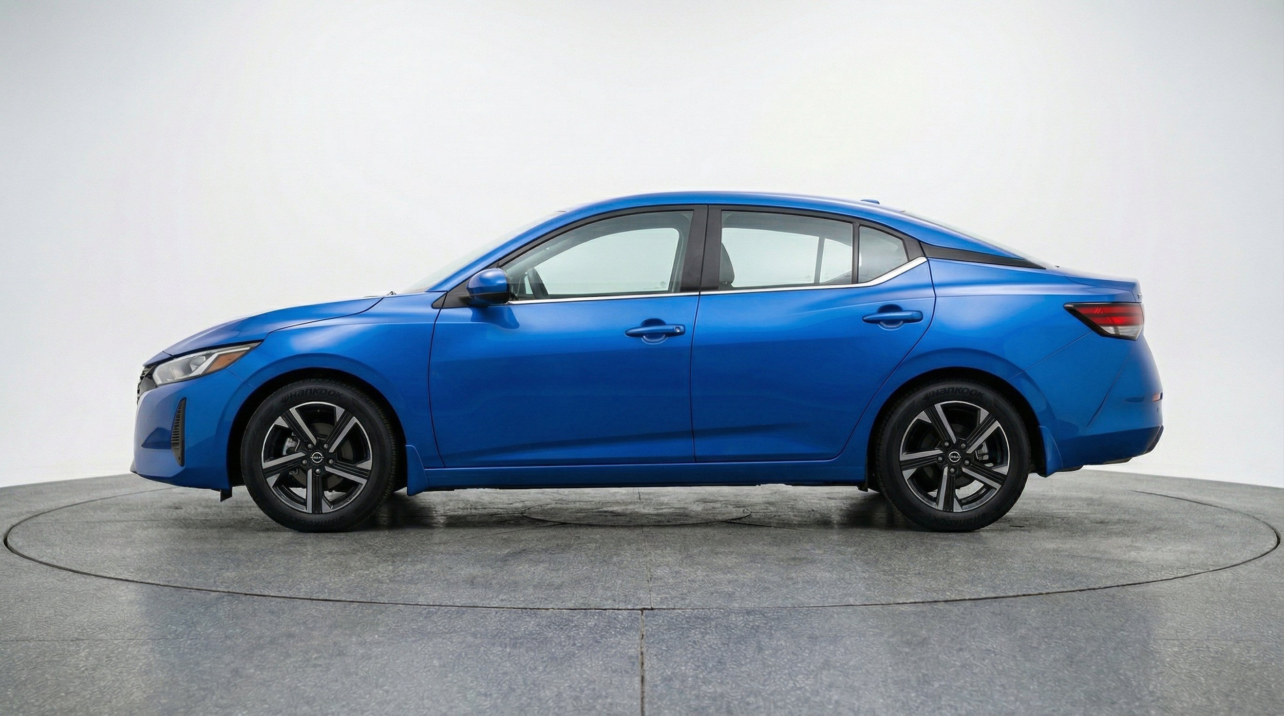 Thumbnail: 2025 Nissan Sentra - 5