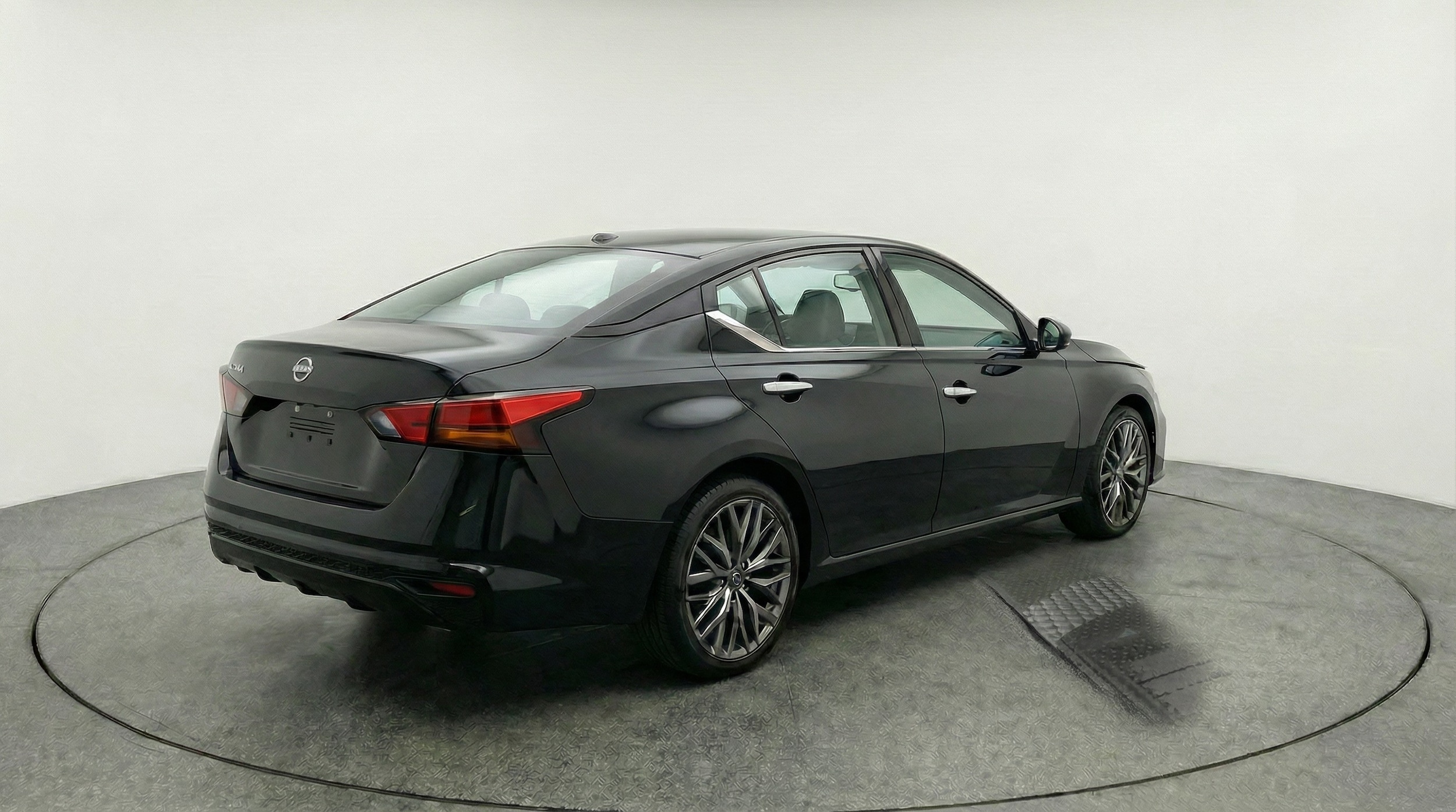 Thumbnail: 2025 Nissan Altima - 7