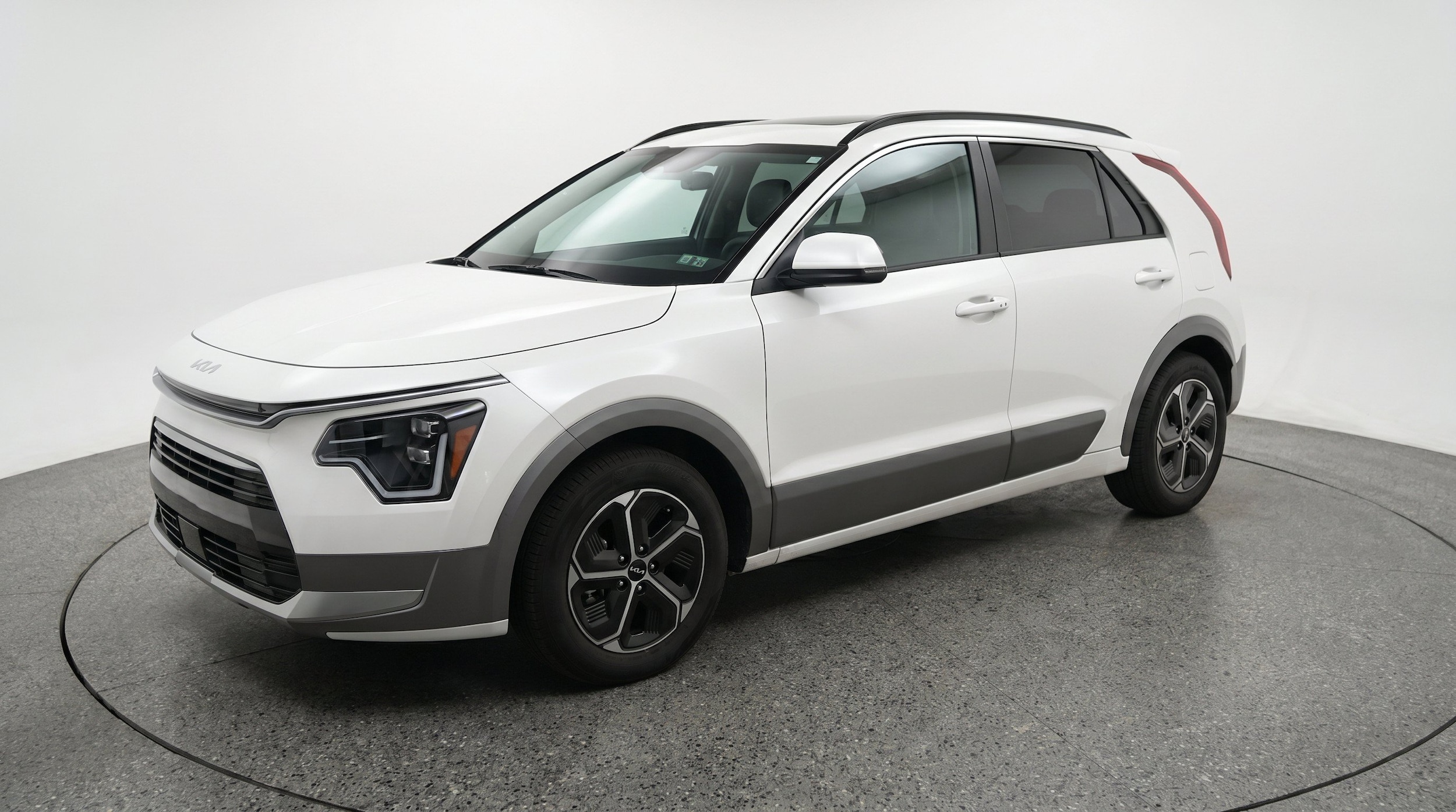 Thumbnail: 2026 Kia Niro - 3