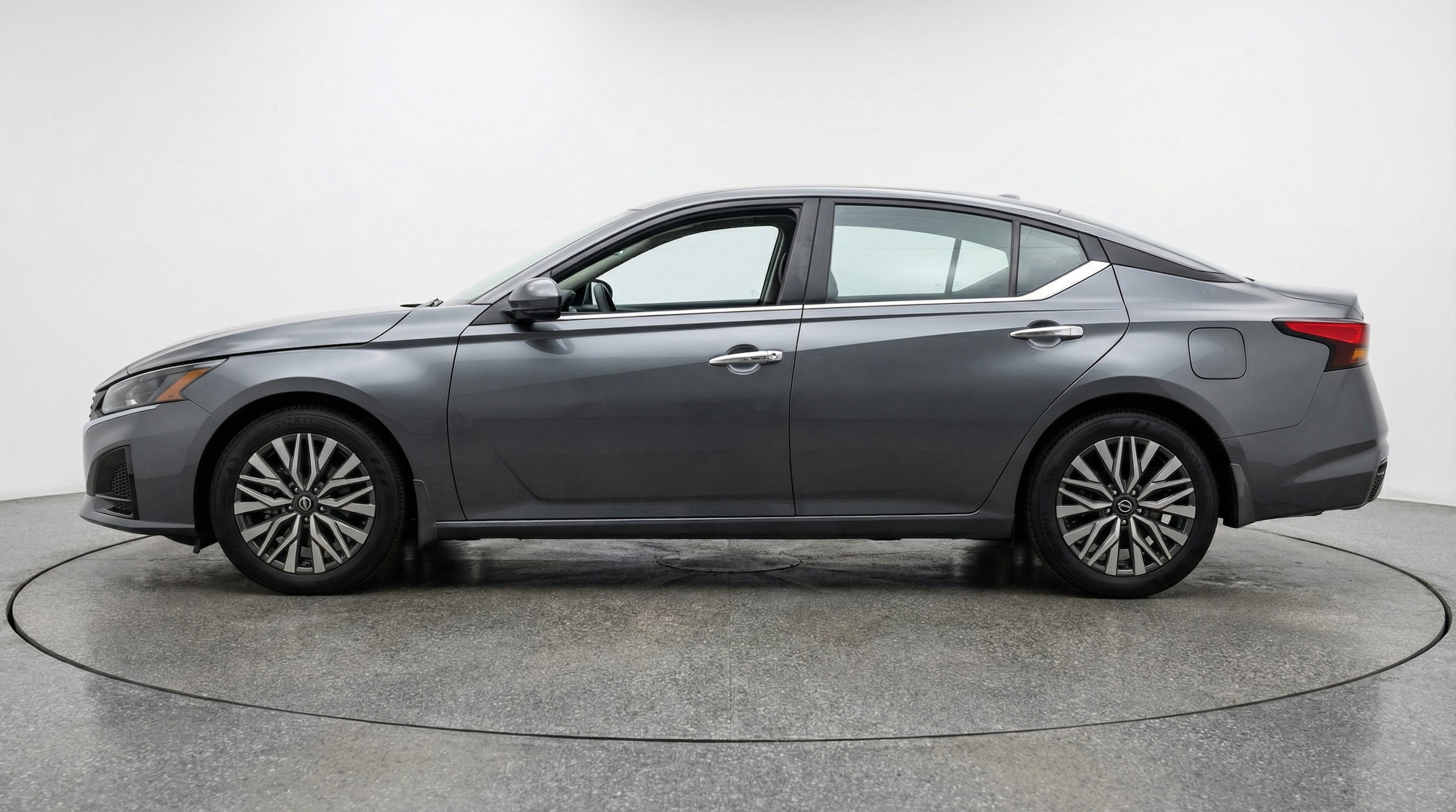 Thumbnail: 2025 Nissan Altima - 4