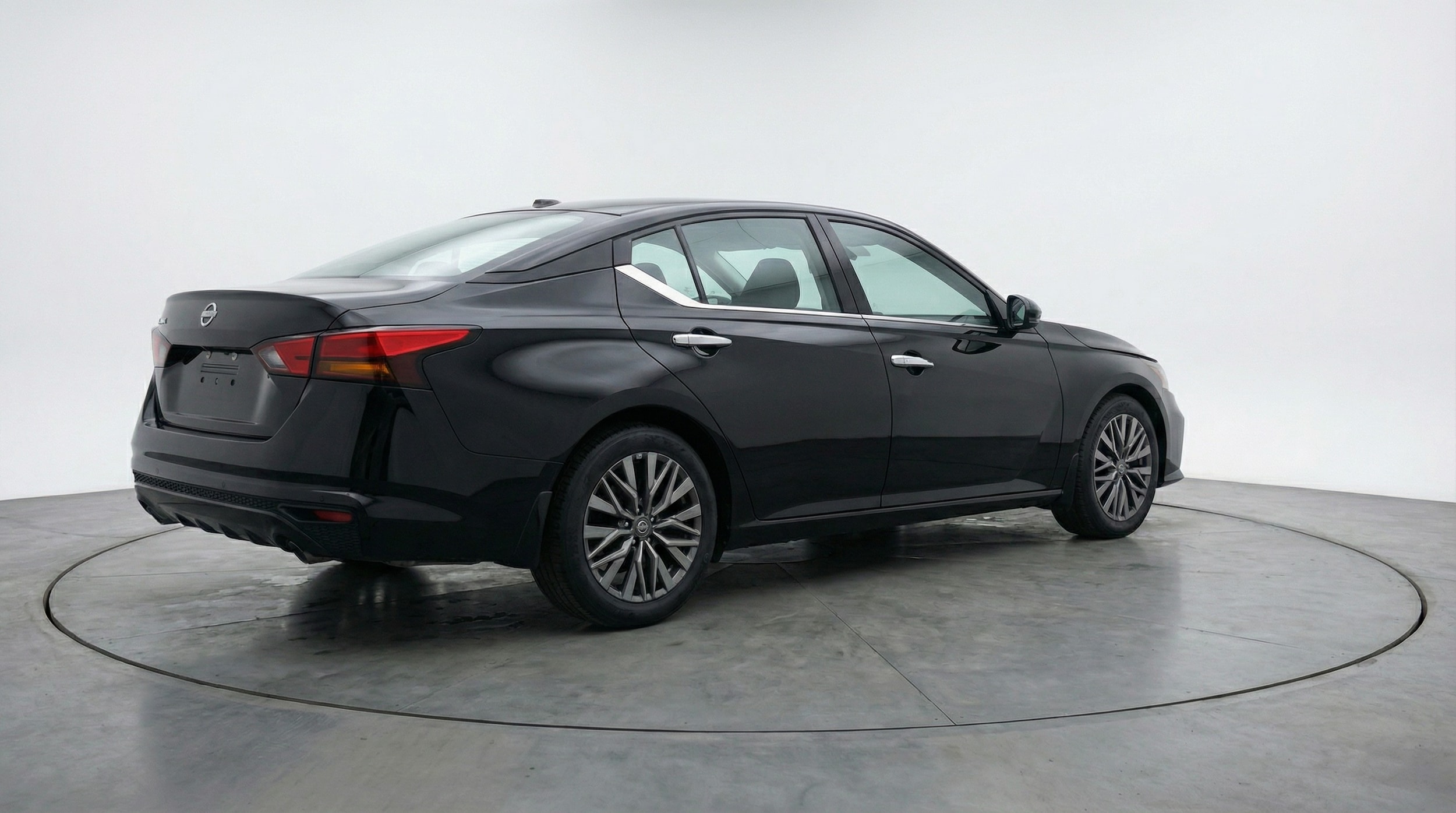 Thumbnail: 2025 Nissan Altima - 7