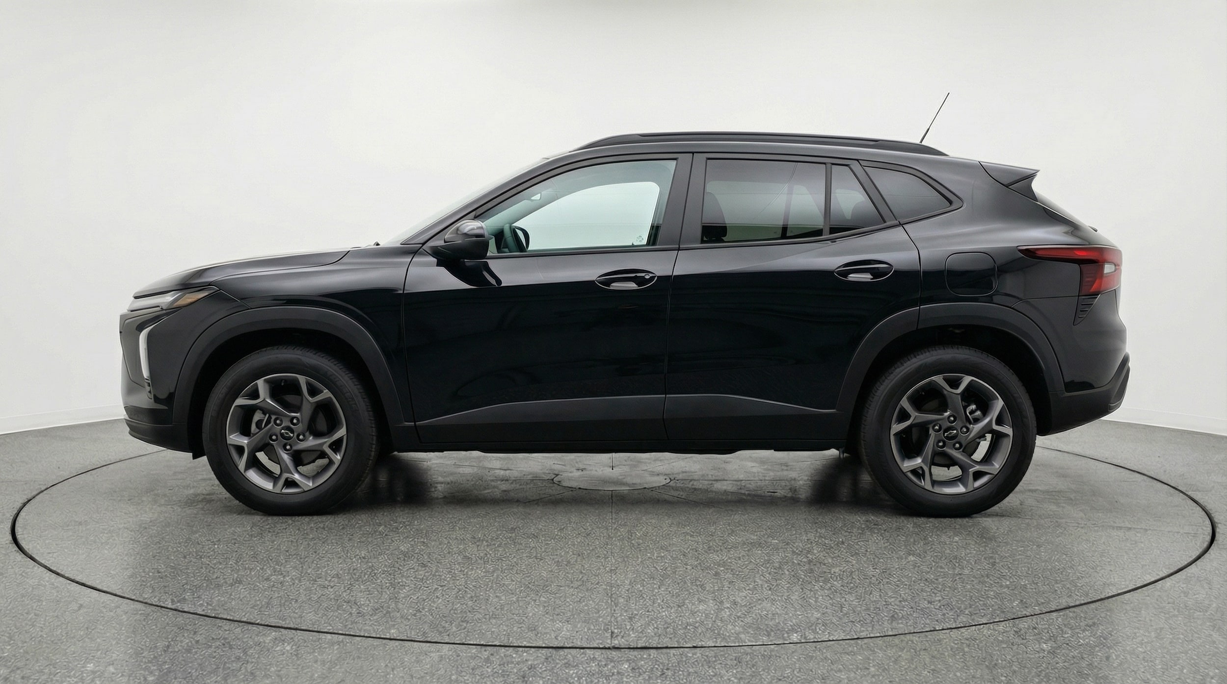 Thumbnail: 2025 Chevrolet Trax - 4