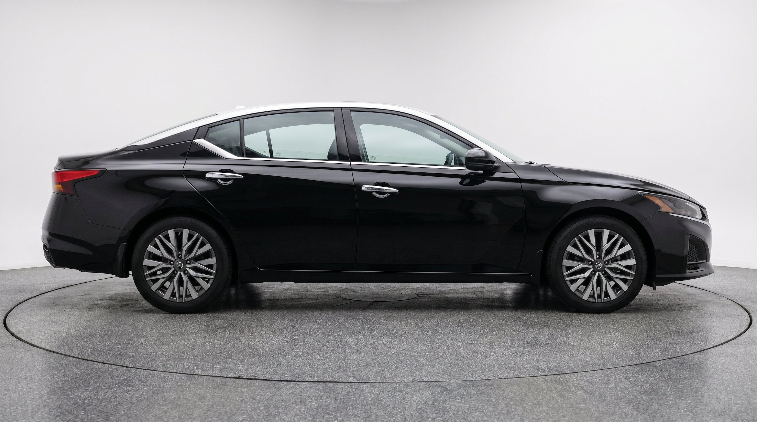 Thumbnail: 2025 Nissan Altima - 11