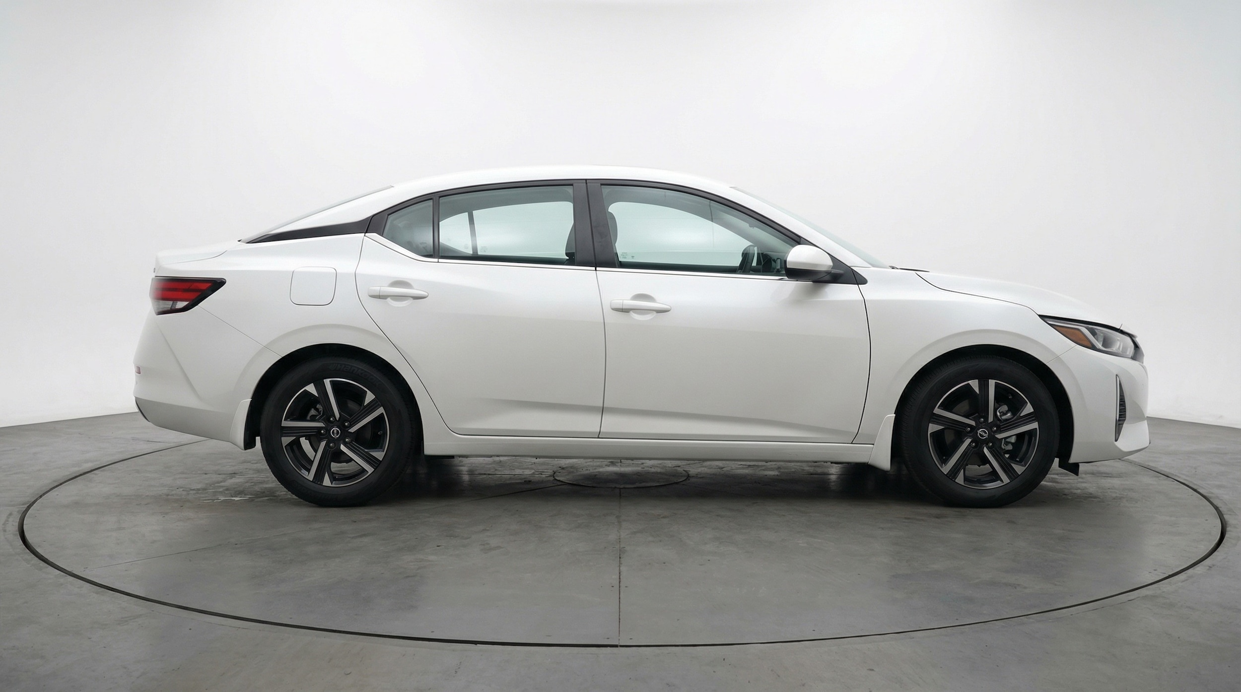 Thumbnail: 2025 Nissan Sentra - 8