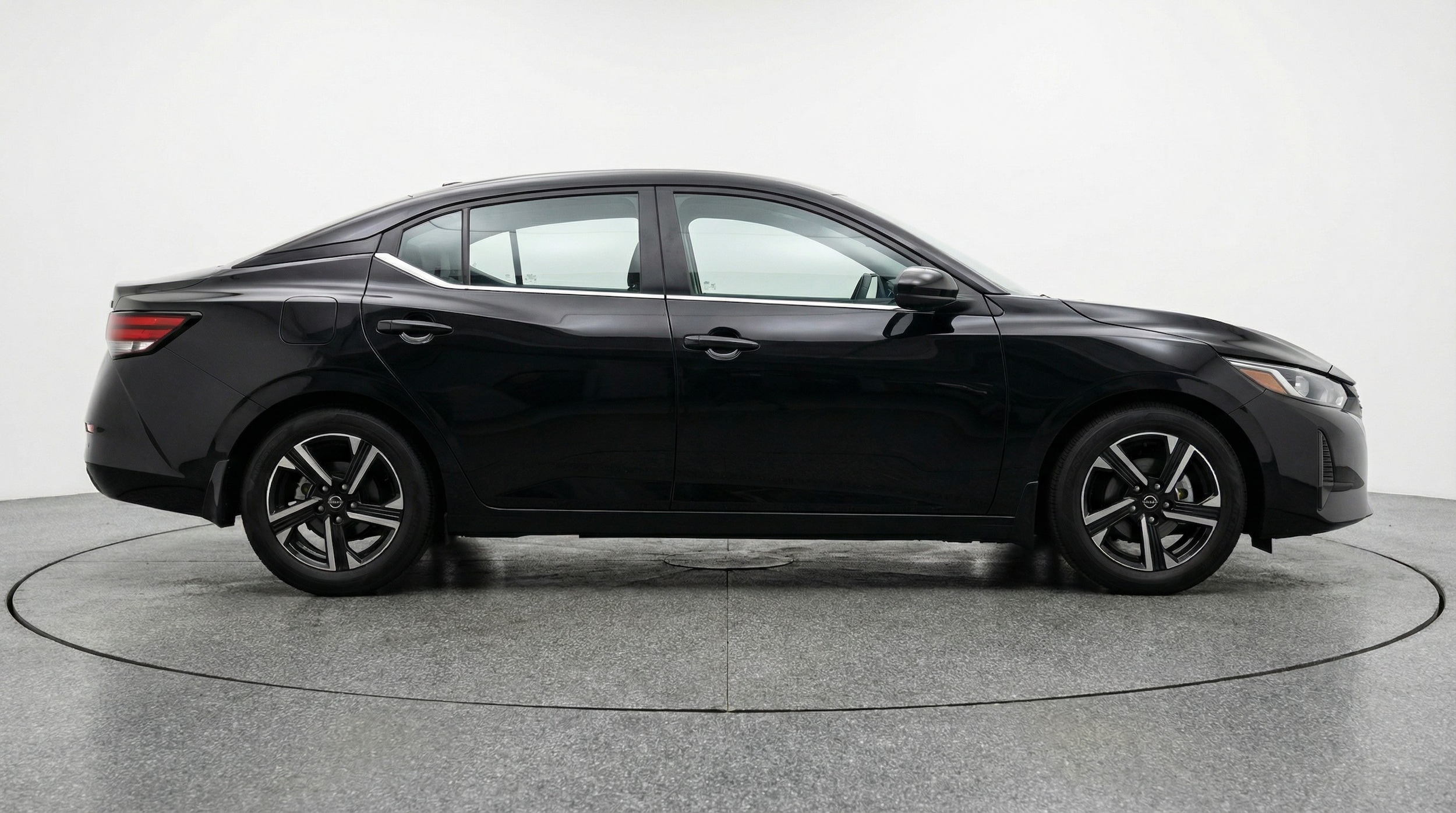 Thumbnail: 2025 Nissan Sentra - 8