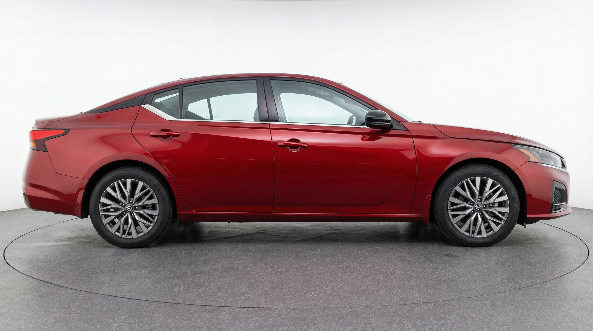 Thumbnail: 2025 Nissan Altima - 8