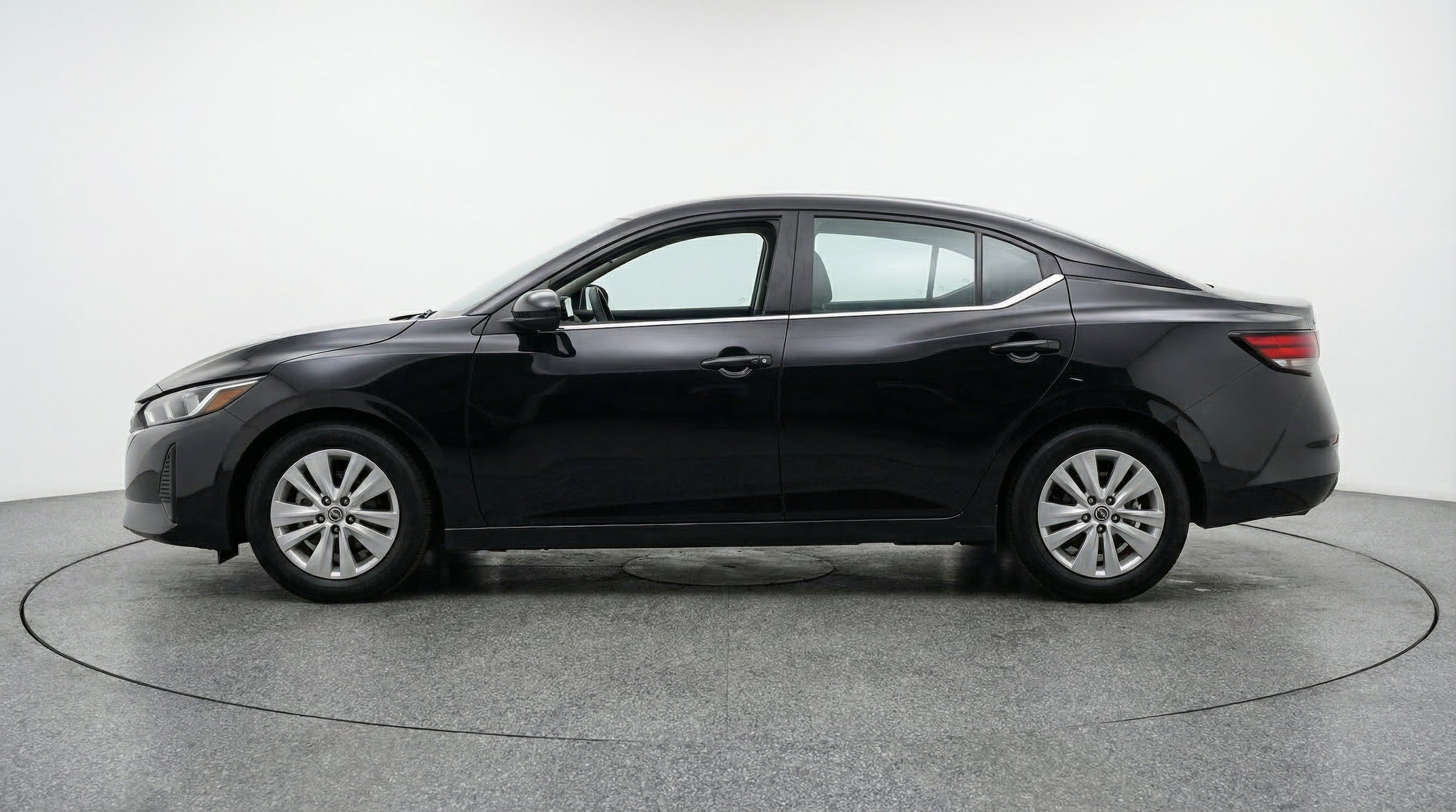 Thumbnail: 2025 Nissan Sentra - 5