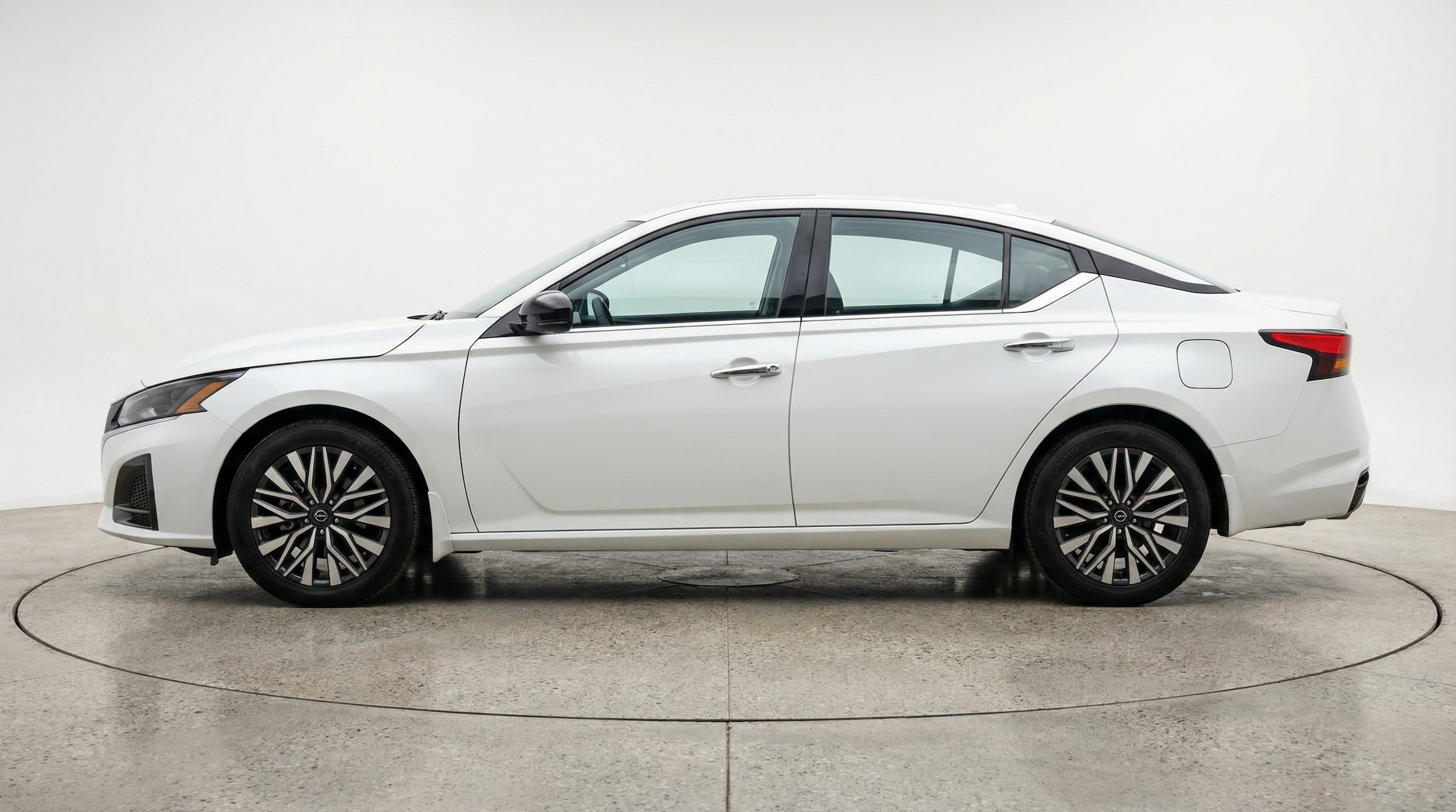 Thumbnail: 2025 Nissan Altima - 4