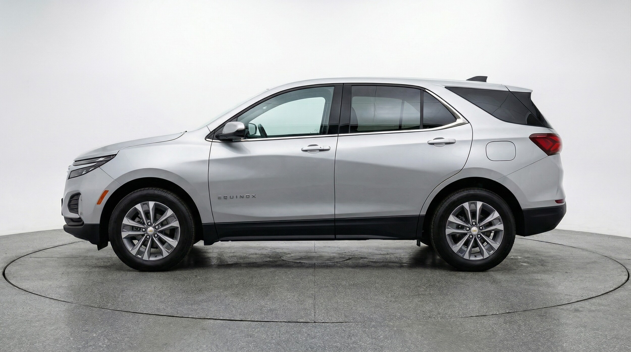 Thumbnail: 2025 Chevrolet Equinox - 4